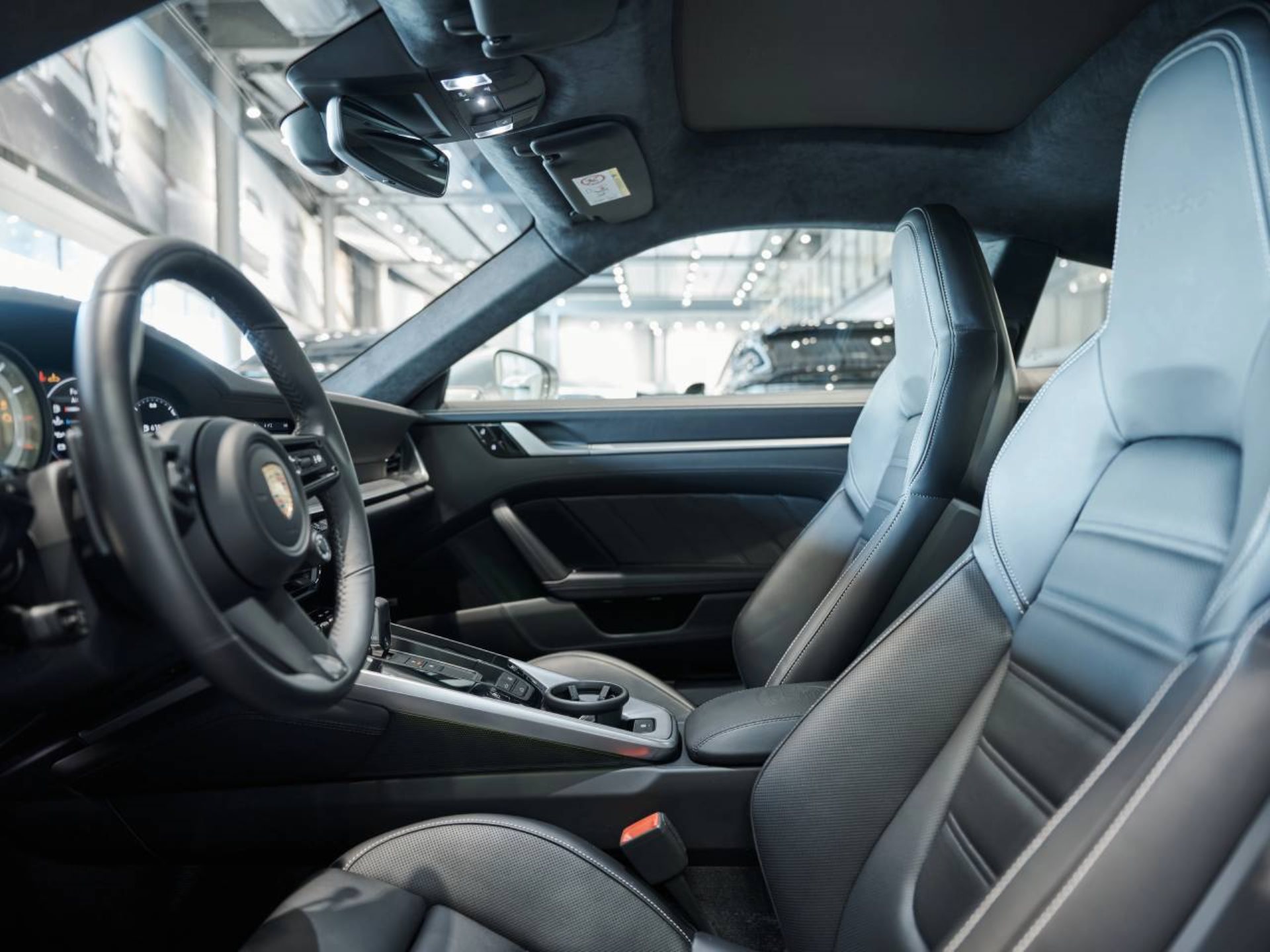 PORSCHE 911 Turbo-image-3
