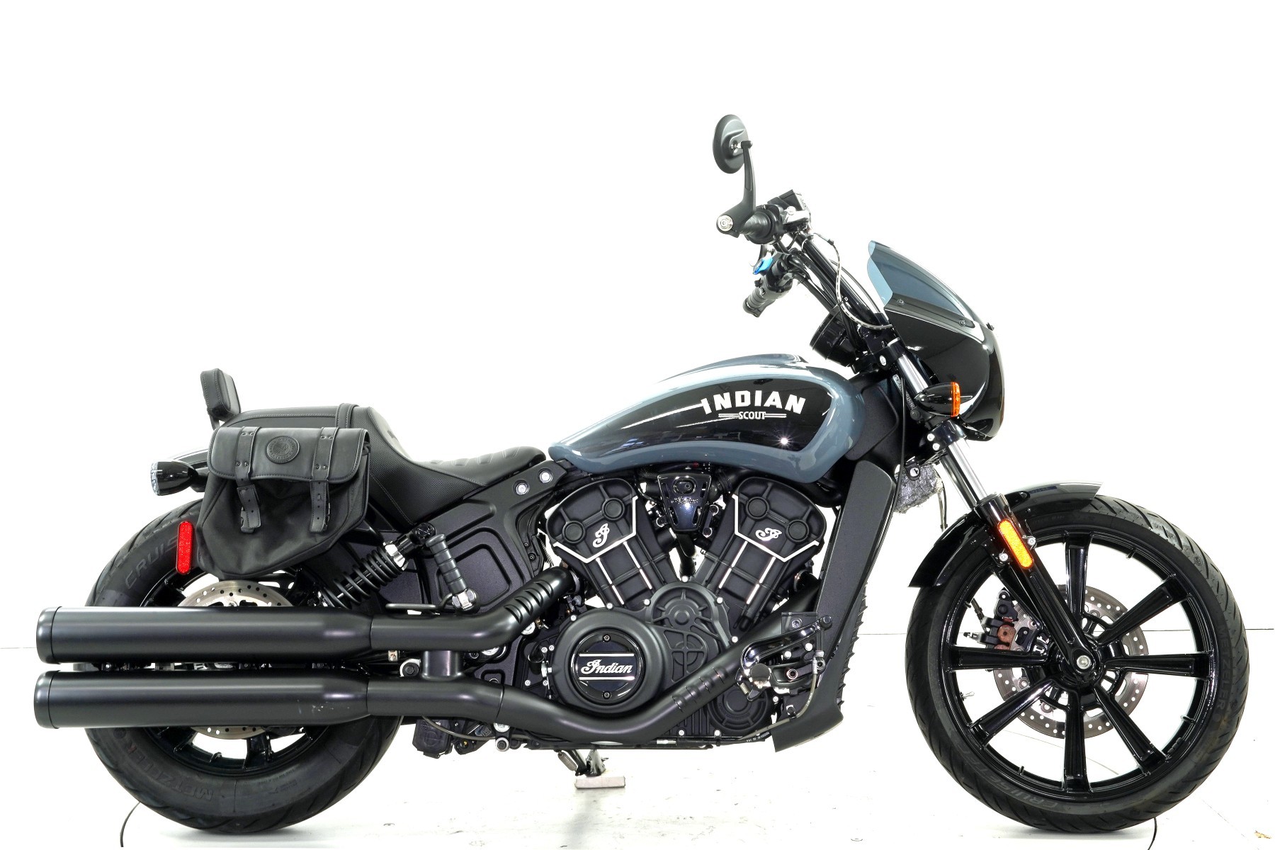 INDIAN Scout Rouge ABS-showroom-element-3