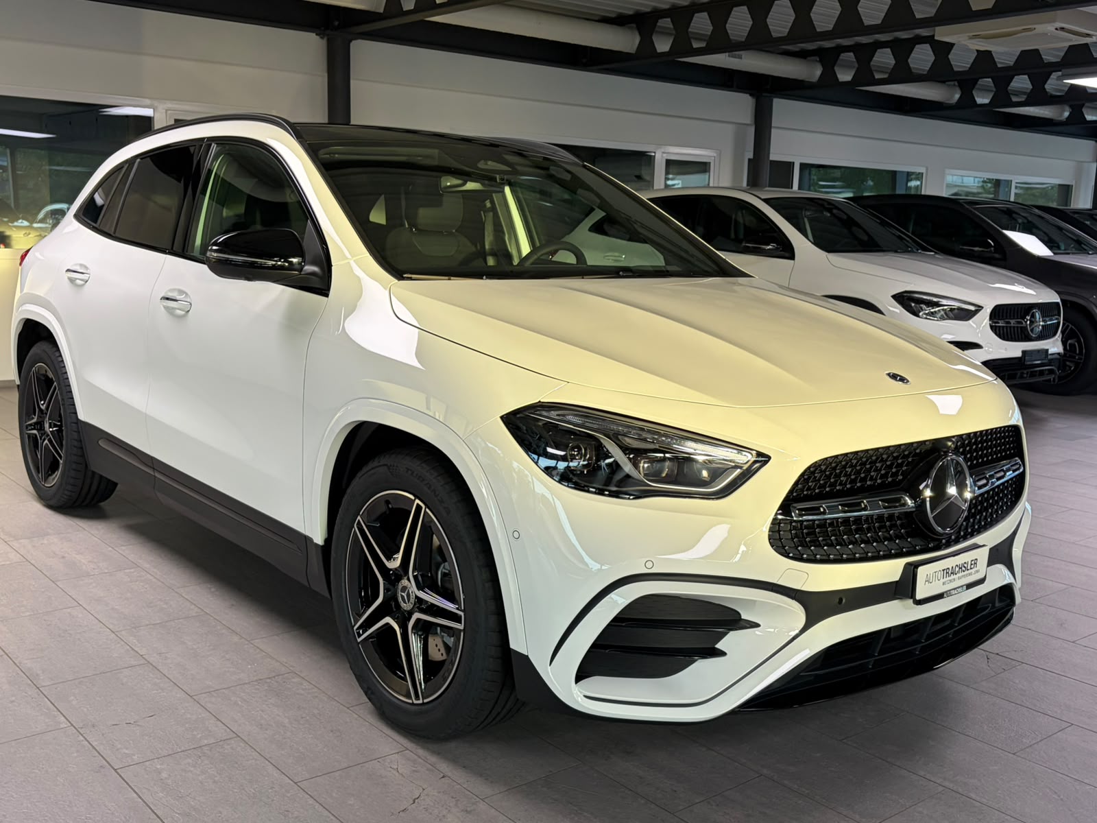 MERCEDES-BENZ GLA 250 4Matic 8G-DCT Swiss Star-image-2