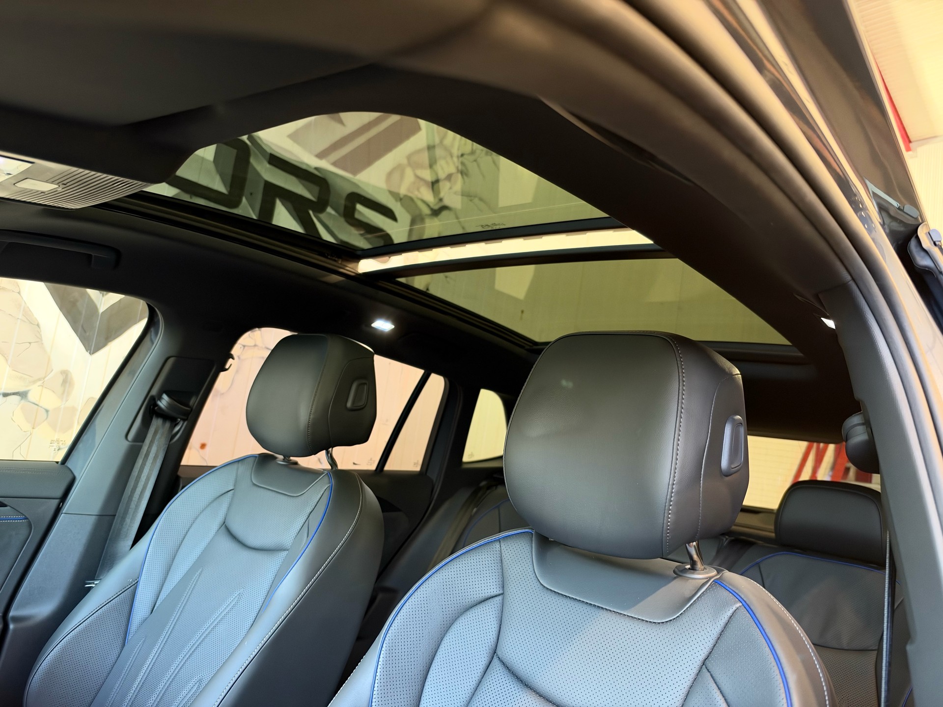 VW Tiguan 2.0 TSI DSG R-Line Plus 4Motion-image-14