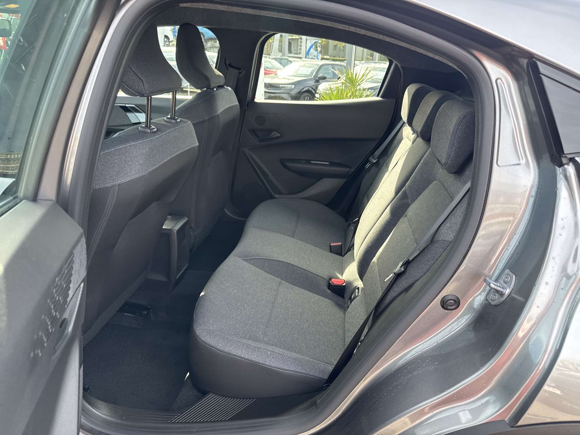 RENAULT Clio 1.2 TCe Evolution NEUES MODELL EDC-Automat-image-6