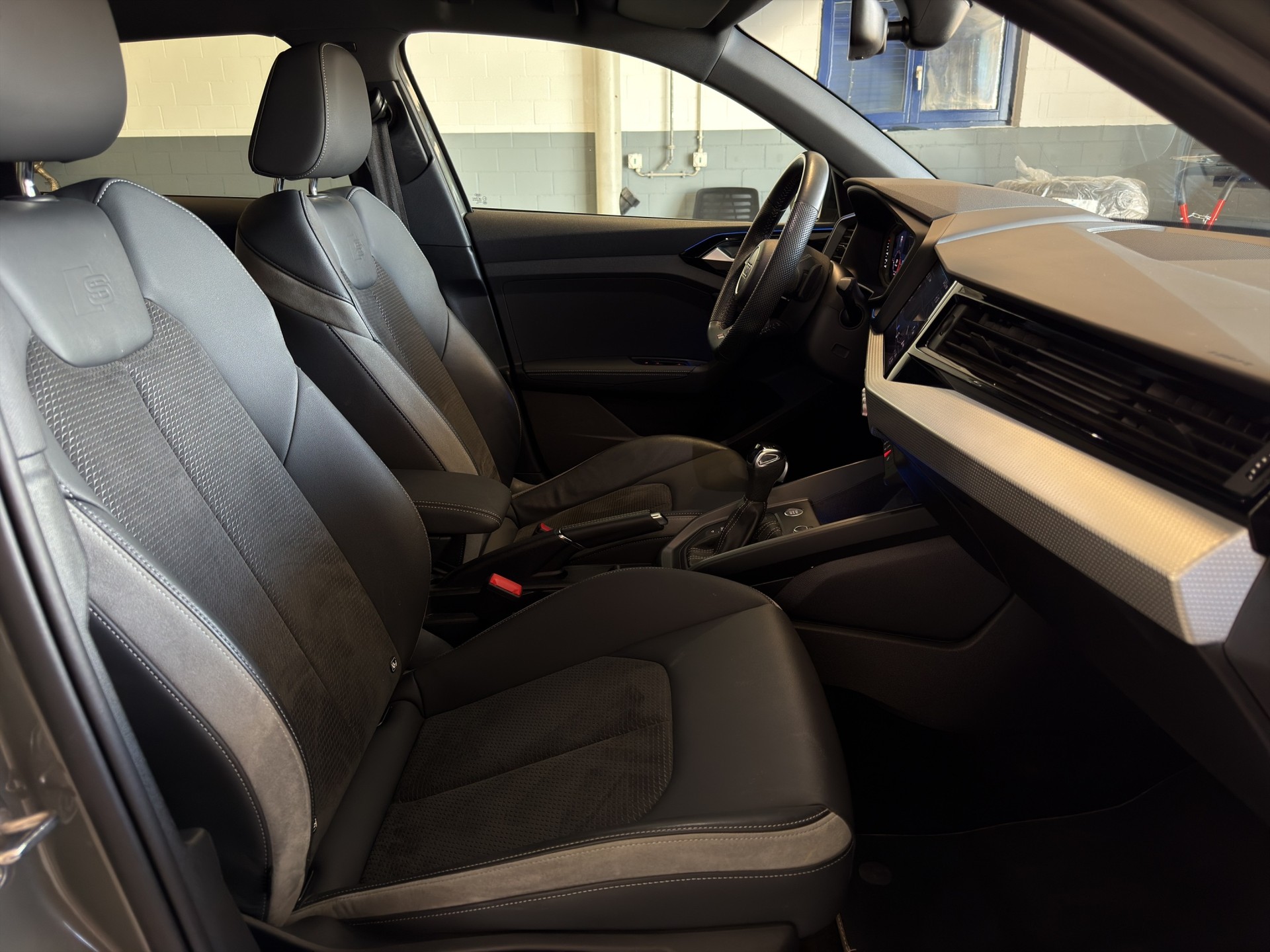 AUDI A1 Sportback 40 TFSI S Line S-tronic-image-6