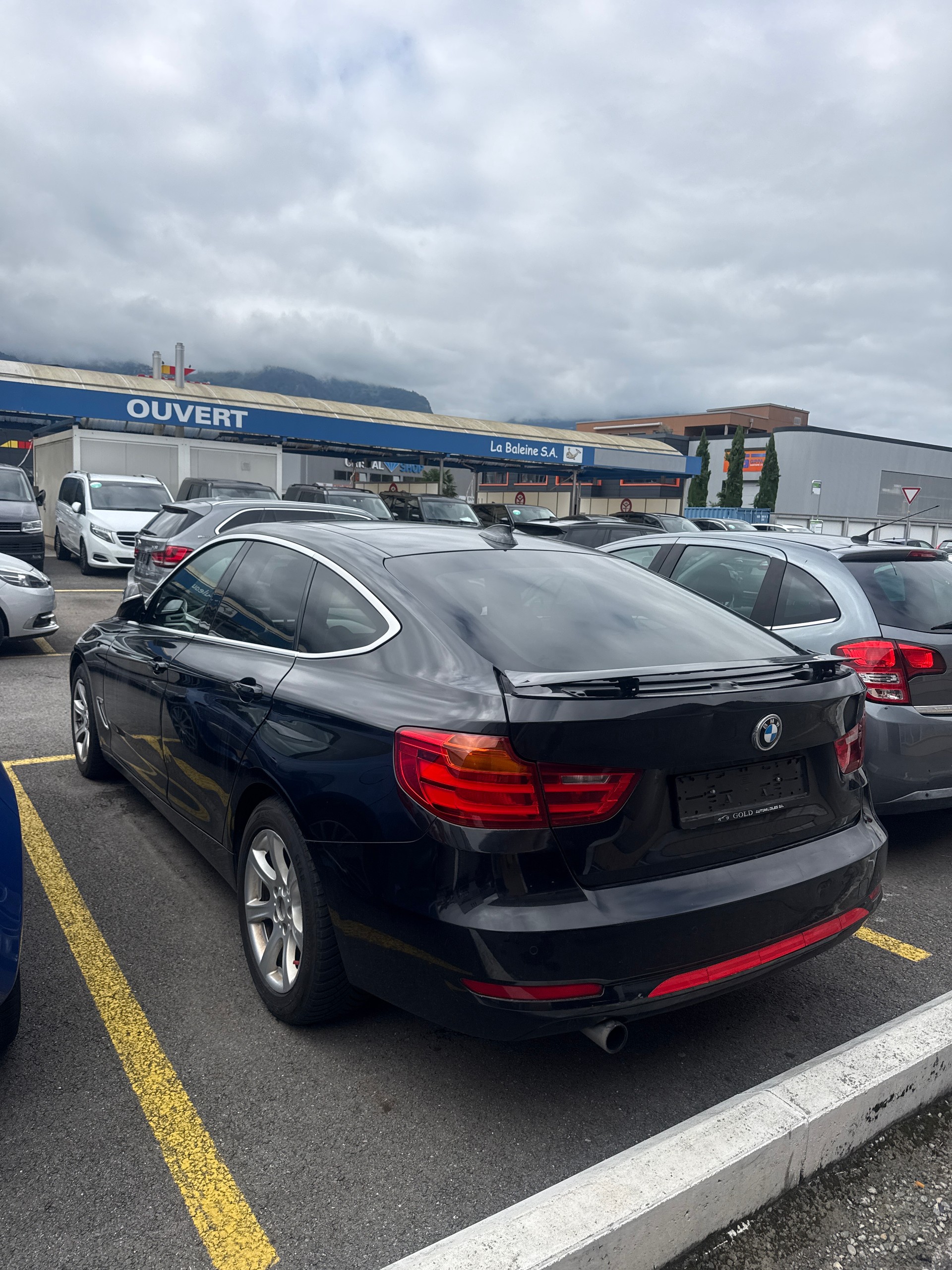 BMW 320 Gran Turismo-image-2