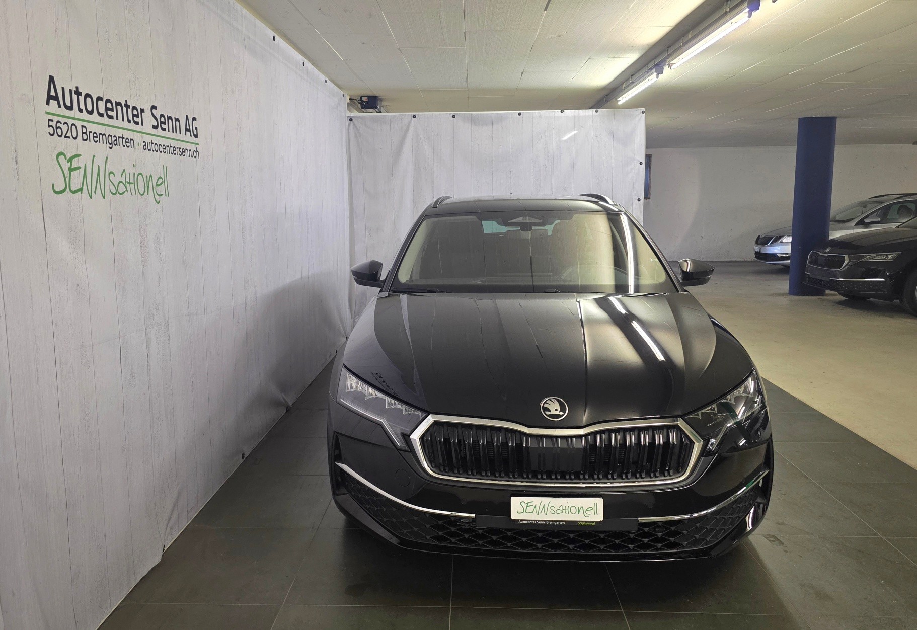 SKODA Octavia Combi 2.0 TDI DSG Selection-showroom-element-1