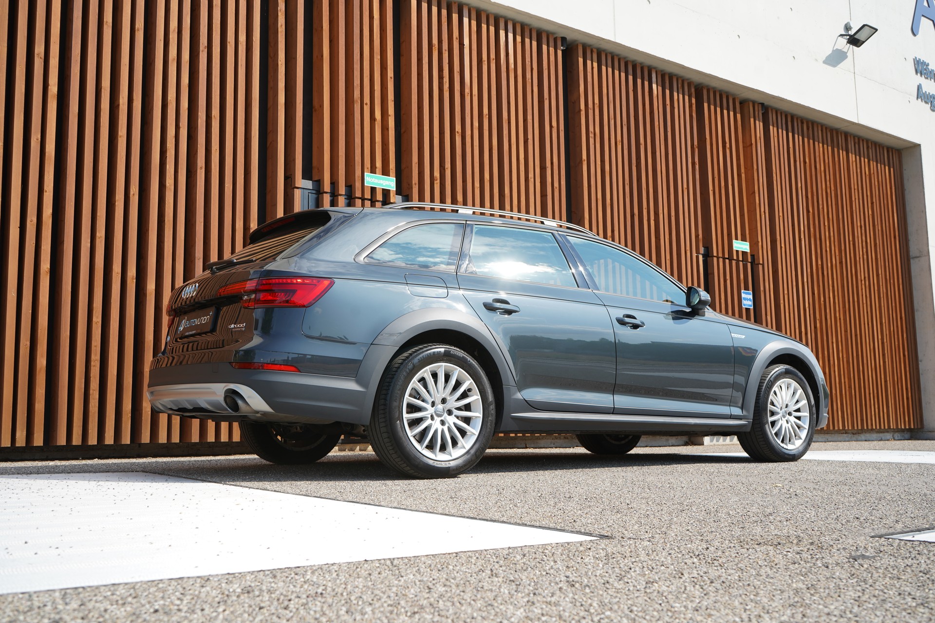 AUDI A4 ALLROAD 2.0 TFSI QUATTRO S-TRONIC l 251 PS-image-11