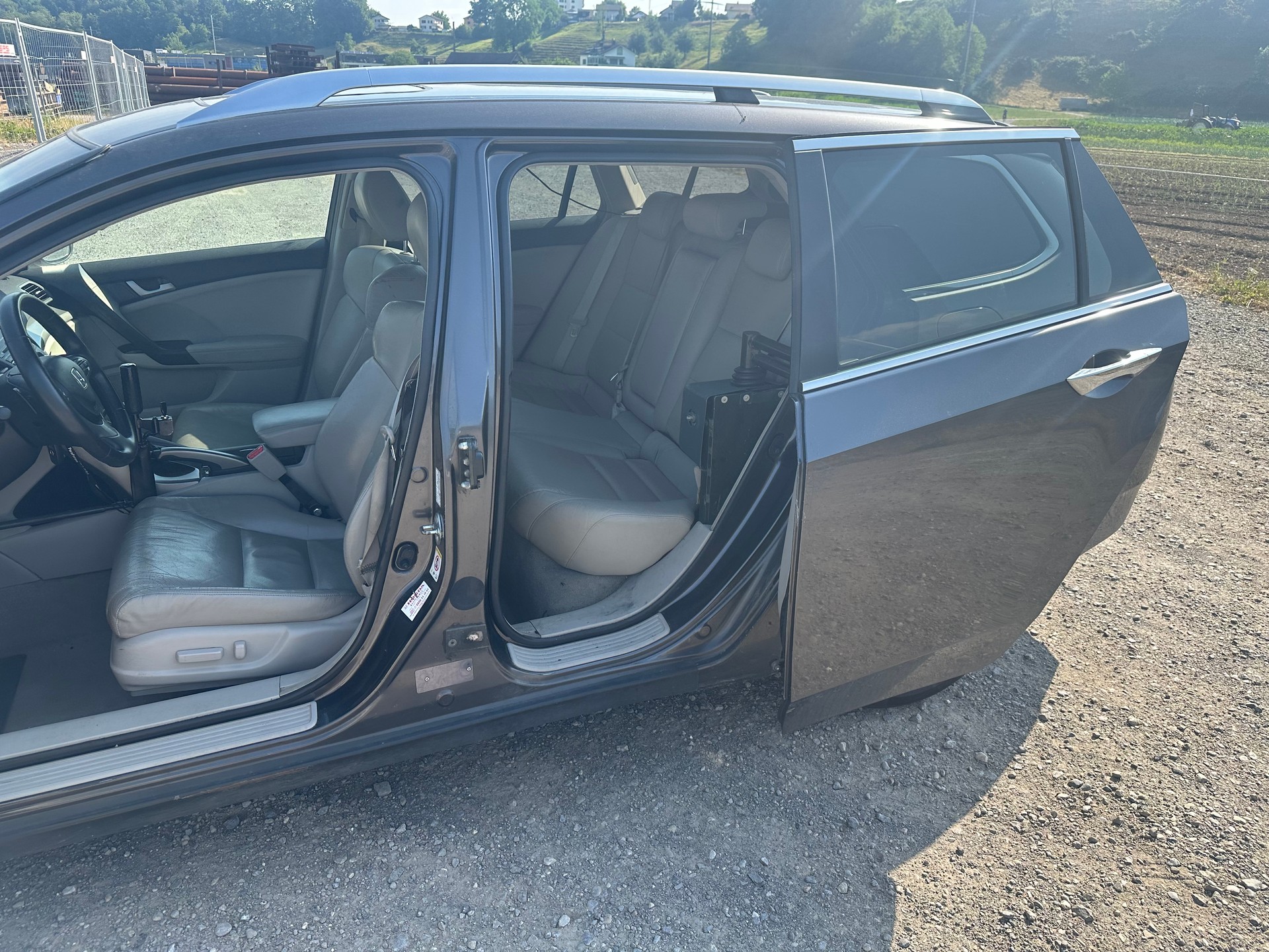 HONDA Accord Tourer 2.0i 16V Executive Automatic-image-10