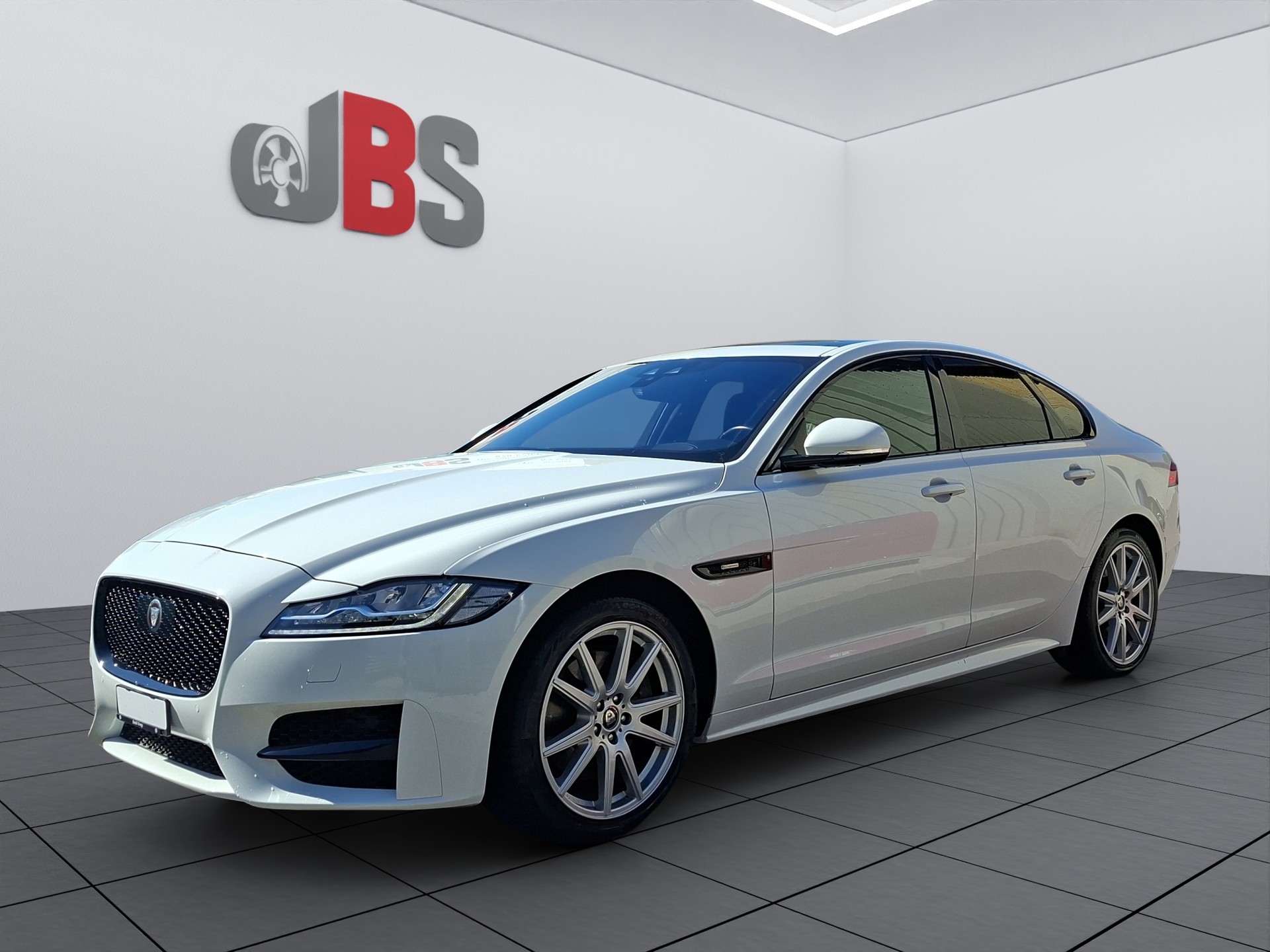 JAGUAR XF 30t R-Sport AWD-image-0