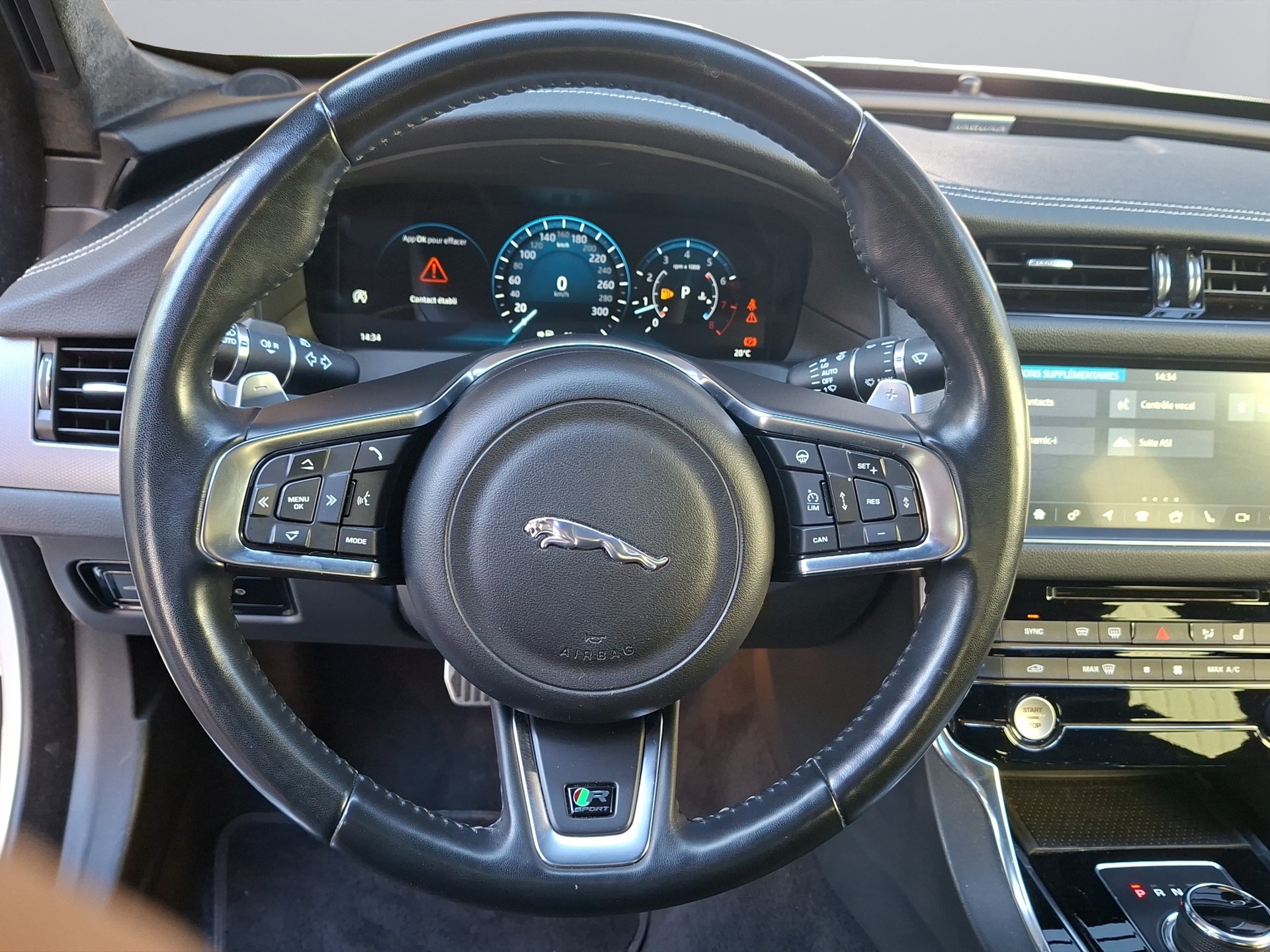 JAGUAR XF 30t R-Sport AWD-image-19