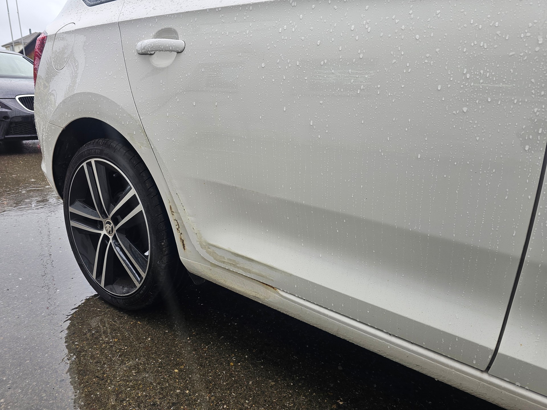 SKODA Rapid Spaceback 1.2 TSI Ambition-image-6