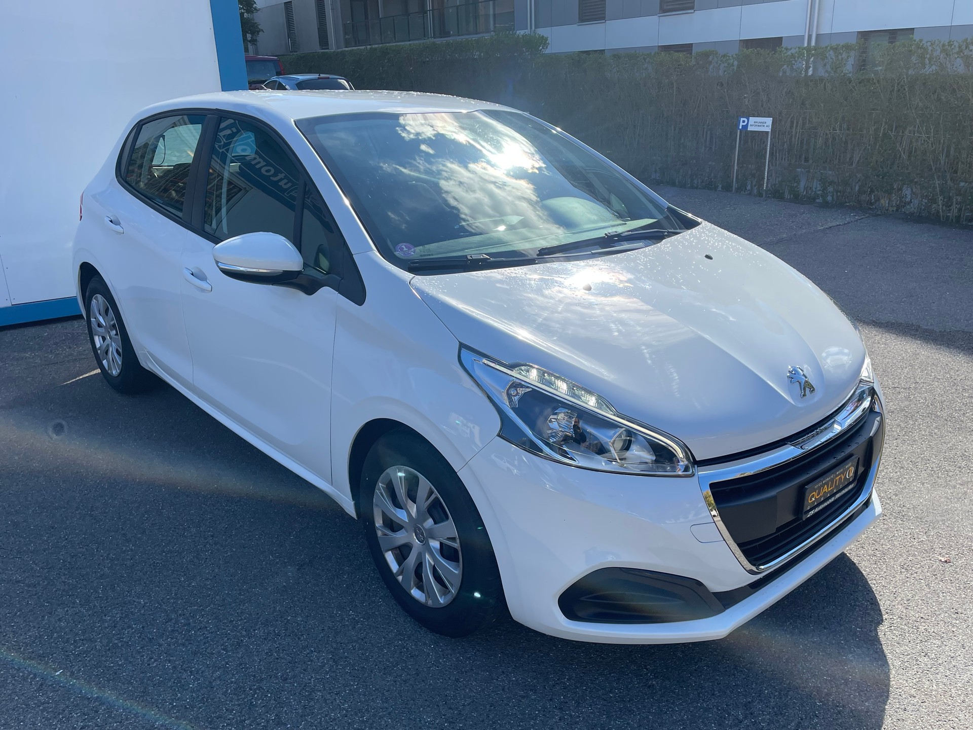 PEUGEOT 208 1.2 PureTech Active-image-4