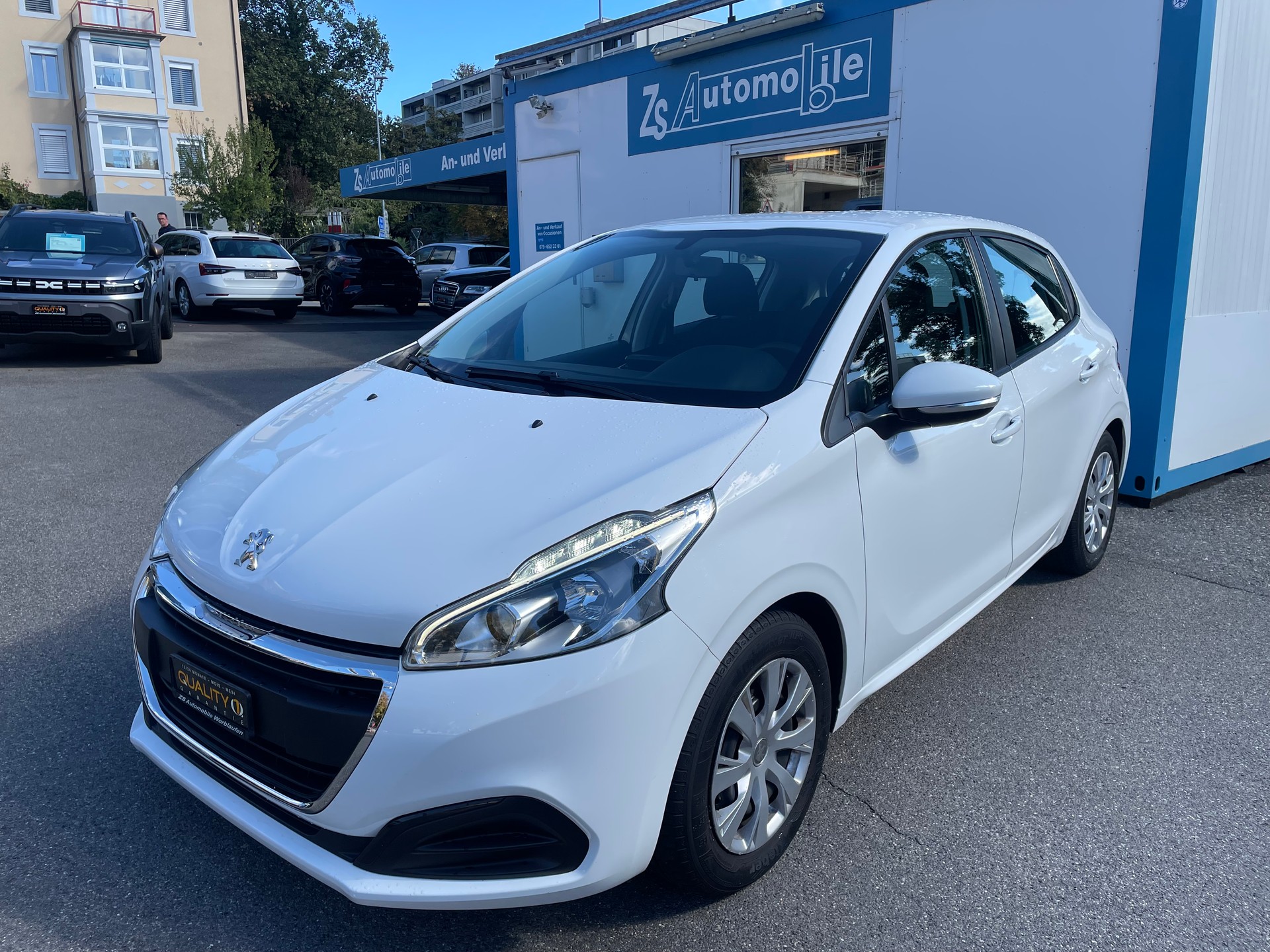 PEUGEOT 208 1.2 PureTech Active-image-0