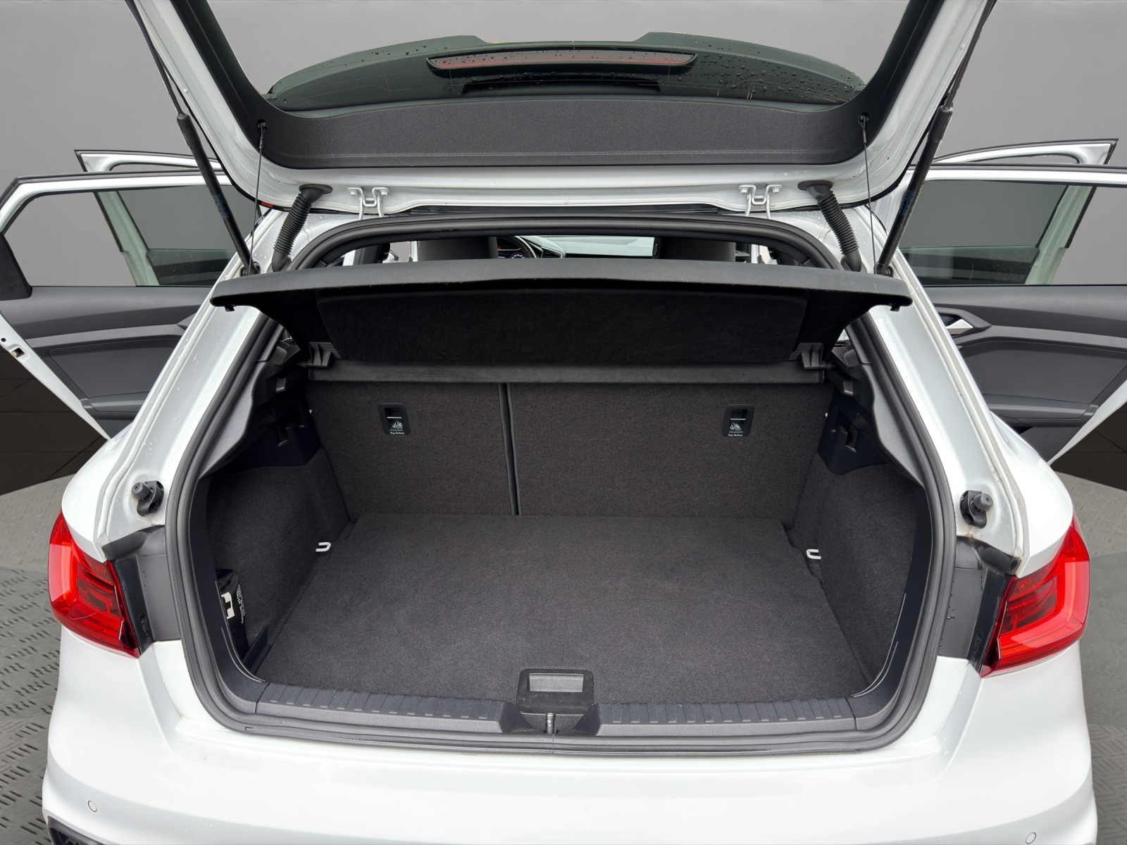 AUDI A1 Sportback 30 TFSI S Line S-tronic-image-18