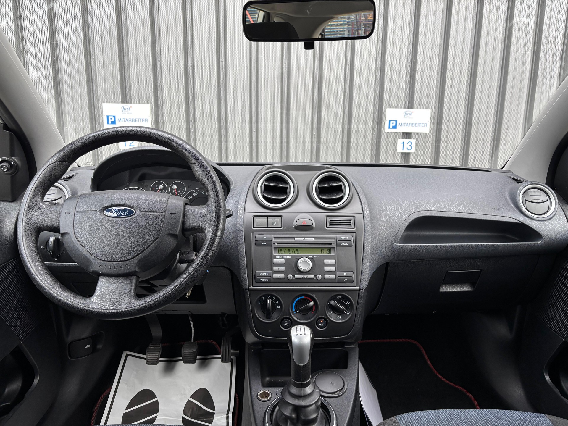 FORD Fiesta 1.6 16V Techno-image-15