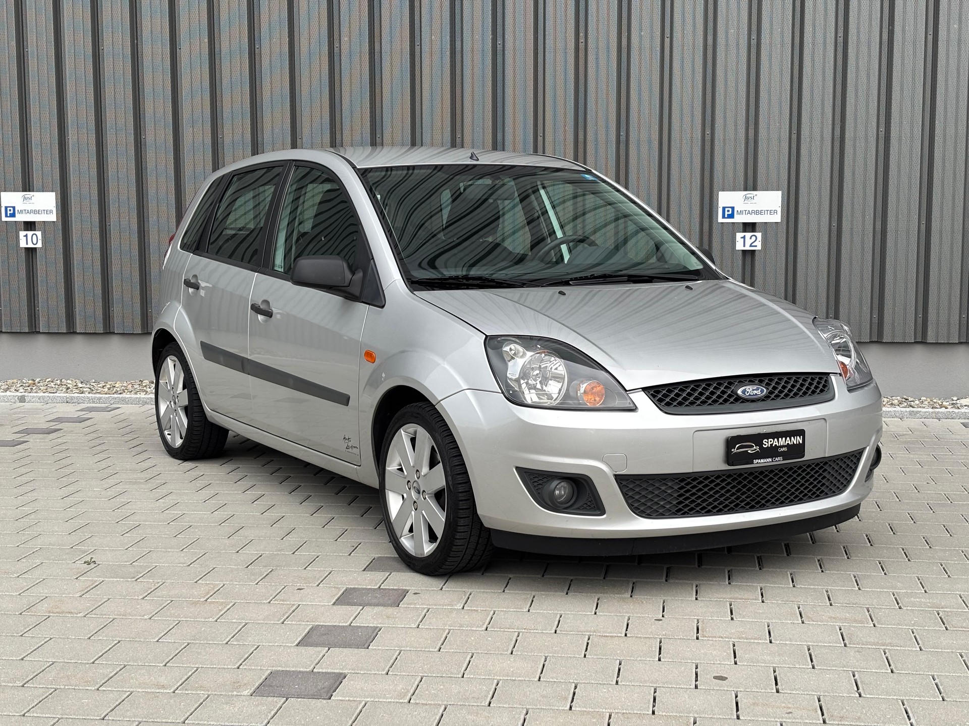 FORD Fiesta 1.6 16V Techno-image-11