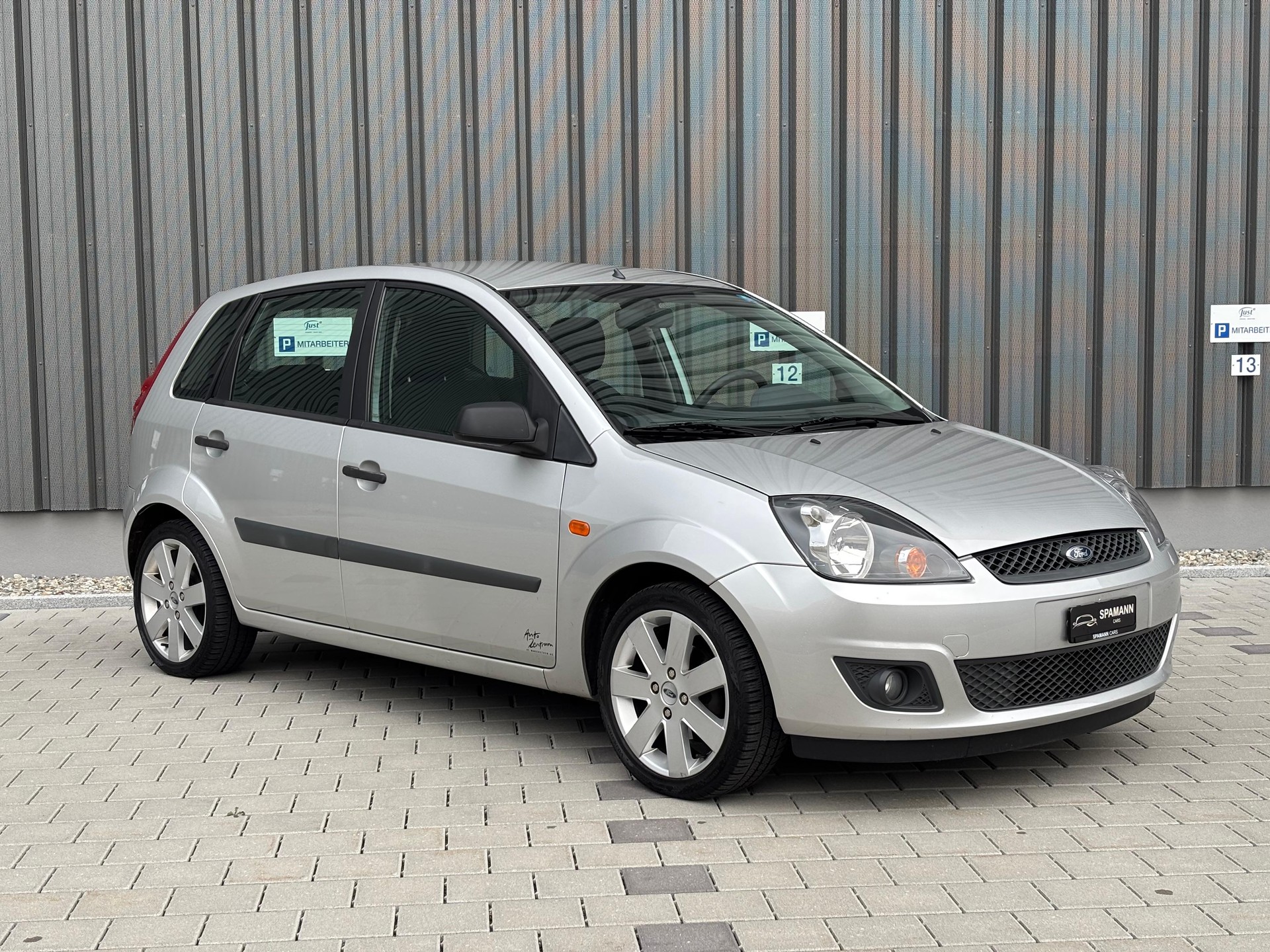 FORD Fiesta 1.6 16V Techno-image-10