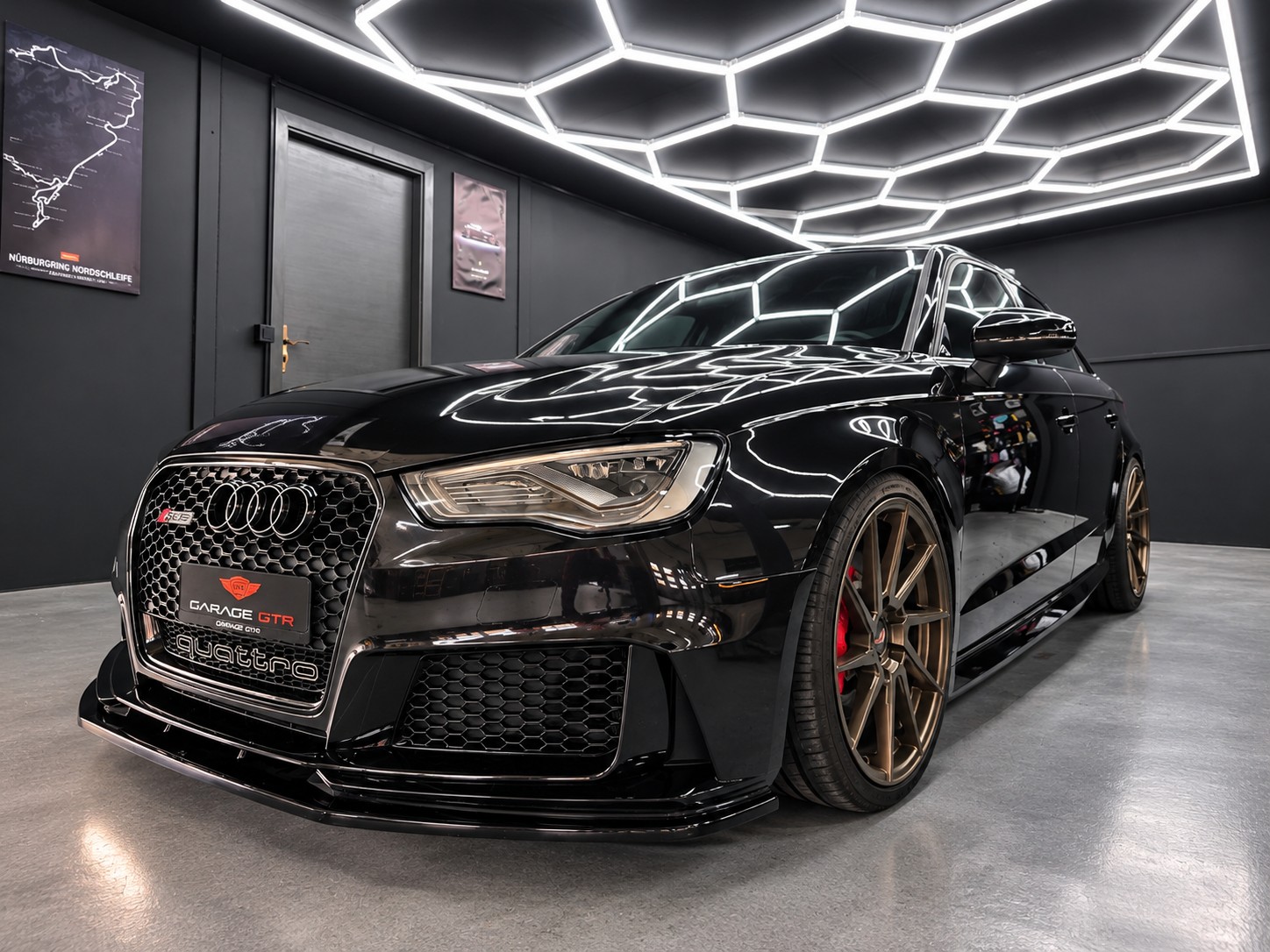 AUDI RS3 2.5 TSI quattro S-tronic-image-0