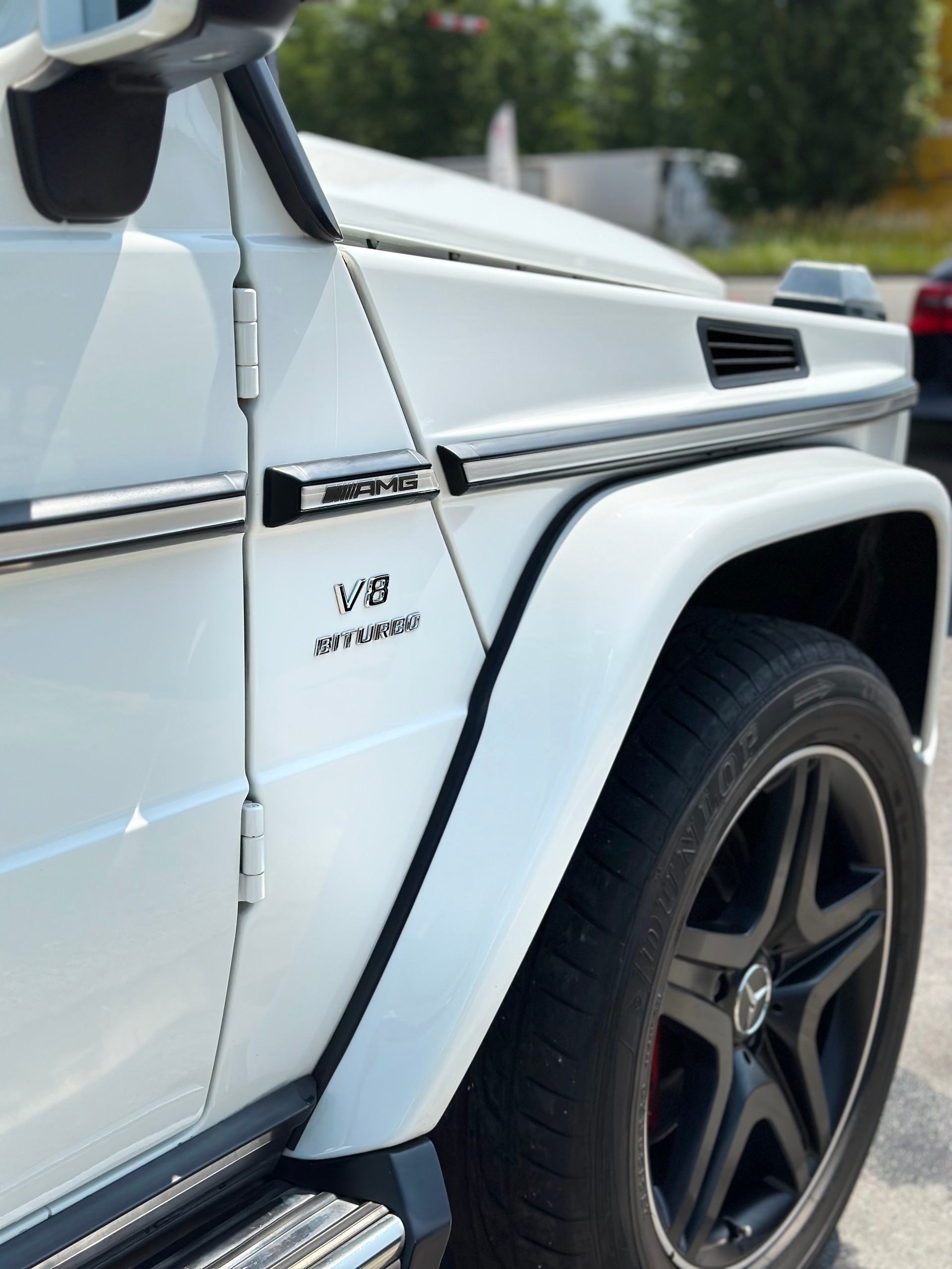 MERCEDES-BENZ G 63 AMG lang-image-2