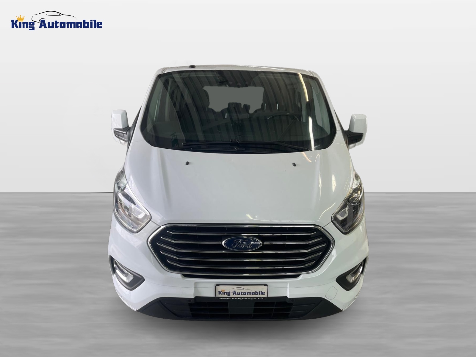 FORD Tourneo Custom 310 L1H1 Titanium SelectShift A | CH-Auto | Ab MFK 01.2026 | 8-Plätzer | AHK-showroom-element-2