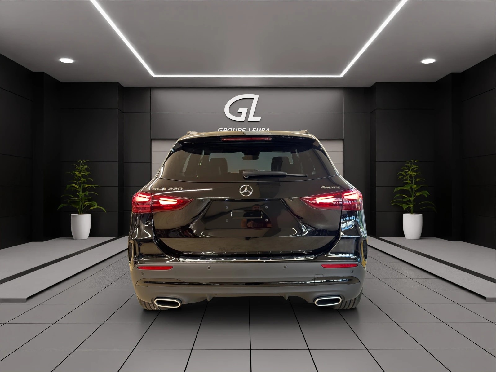 MERCEDES-BENZ GLA 220 4Matic 8G-DCT-image-4
