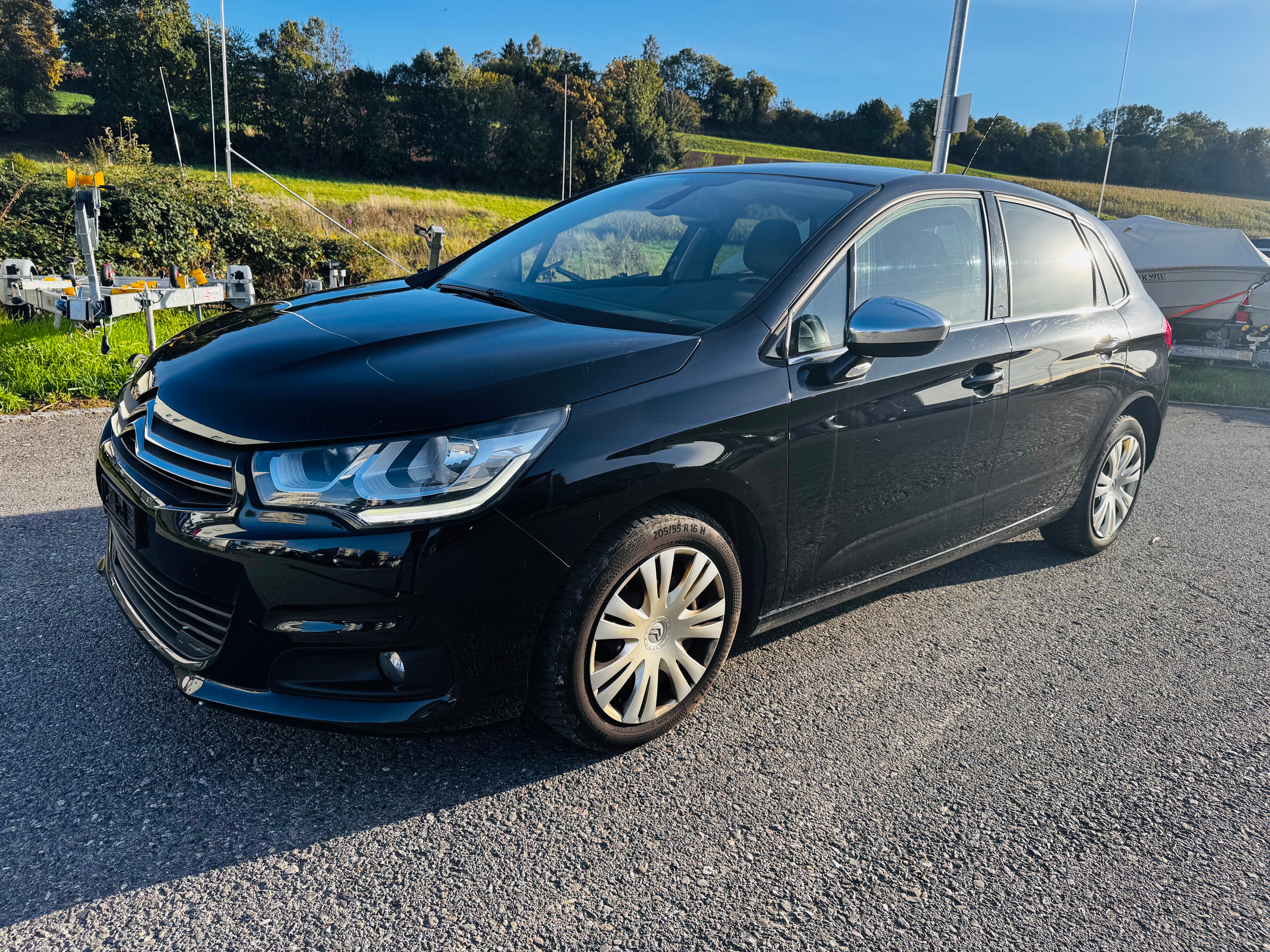Car photo