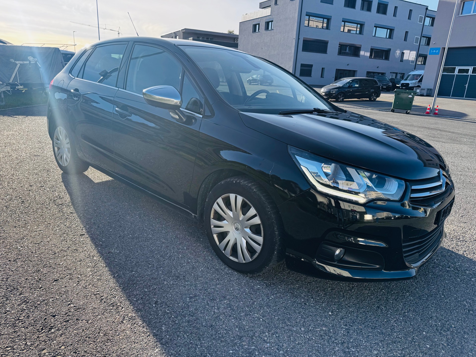 CITROEN C4 1.2 Pure Tech Feel Edition Automatic-image-1