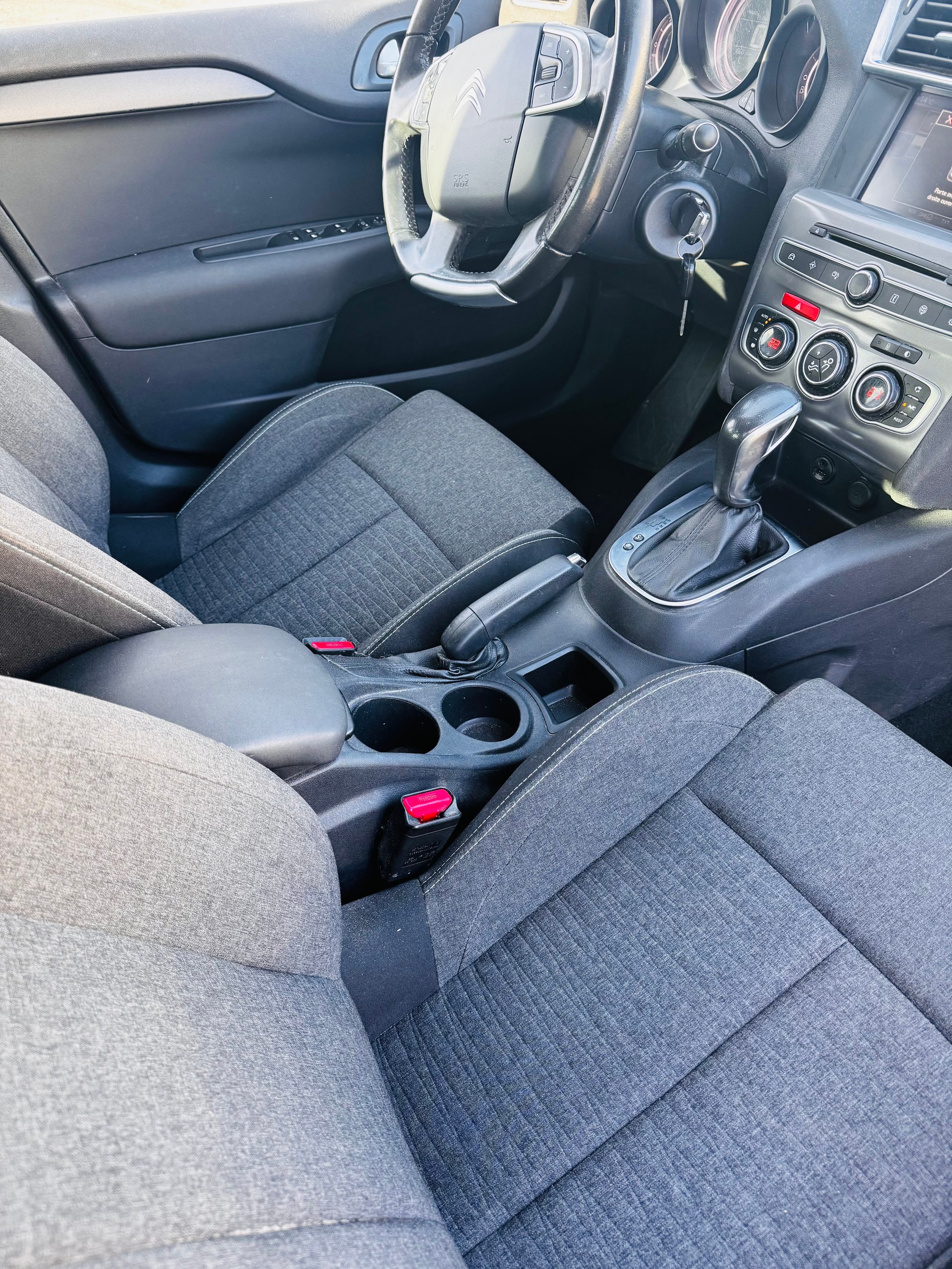 CITROEN C4 1.2 Pure Tech Feel Edition Automatic-image-5