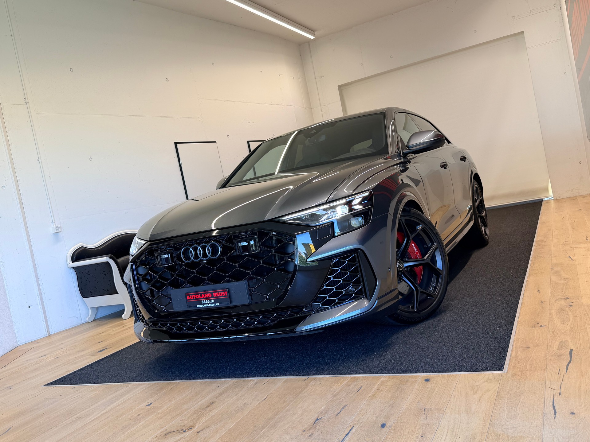 AUDI RSQ8 performance quattro-image-4