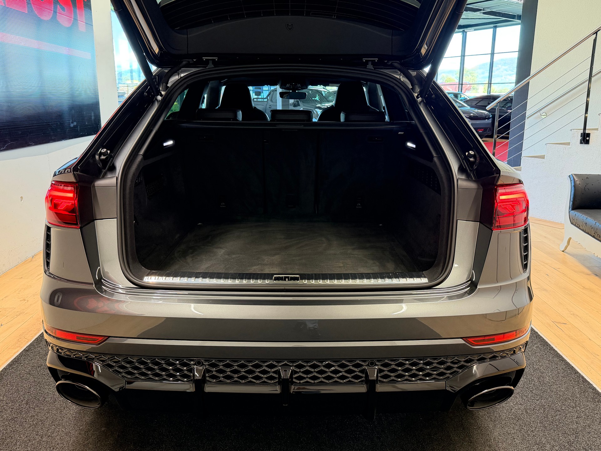 AUDI RSQ8 performance quattro-image-10