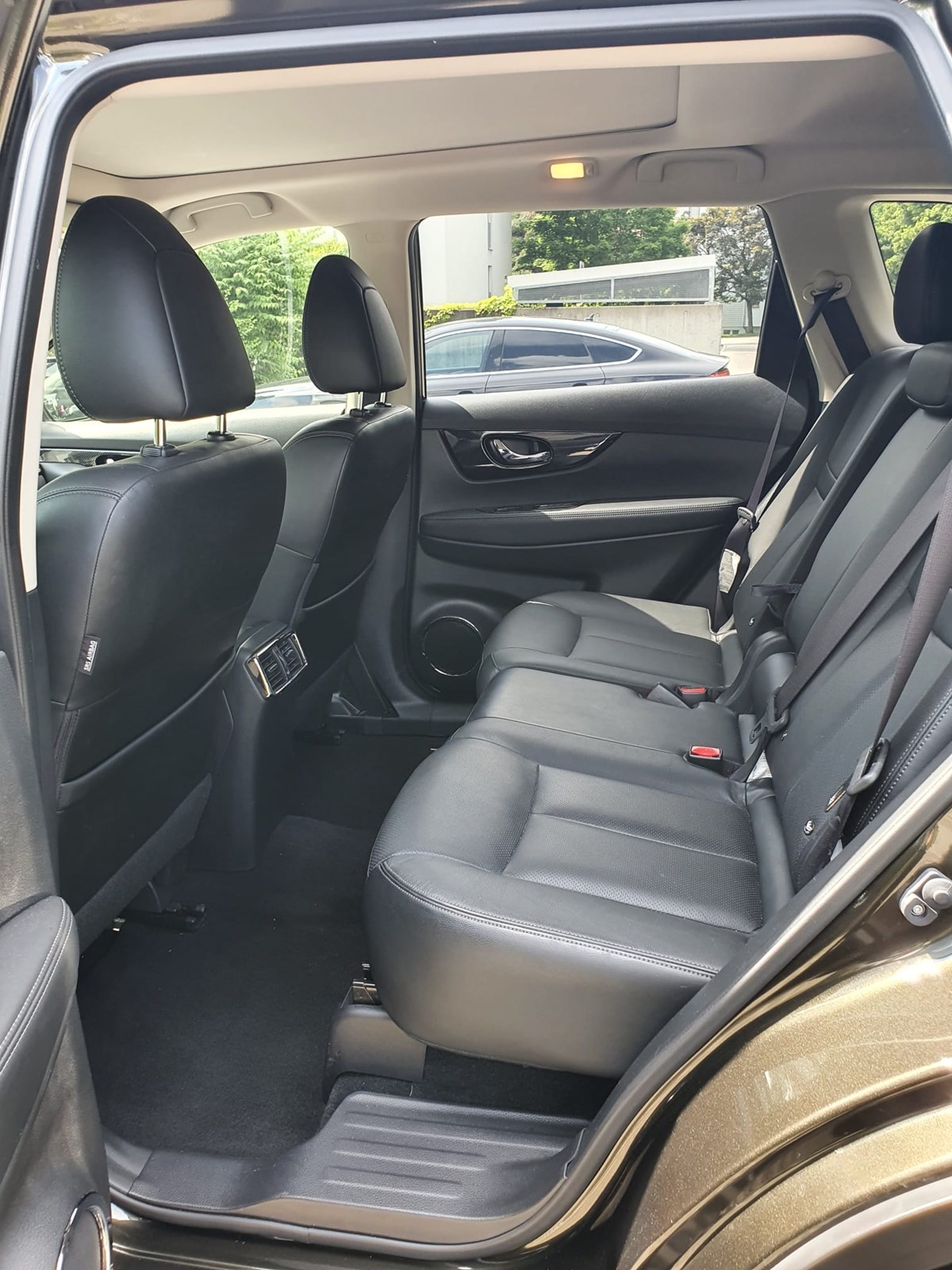 NISSAN X-Trail 1.7 dCi tekna ALL-MODE 4x4-image-3