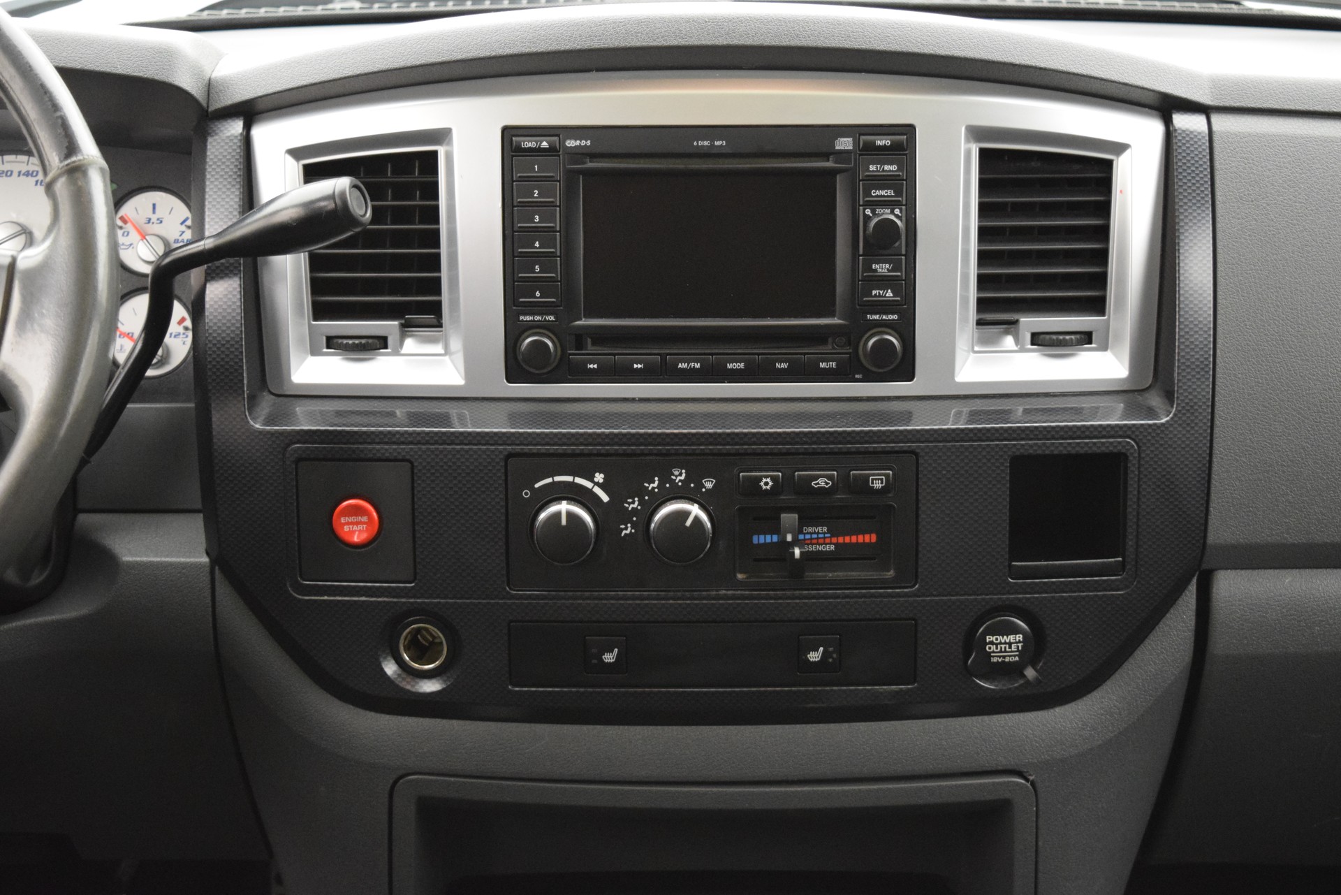 DODGE Ram 1500 SRT-10 Quad cab-image-13