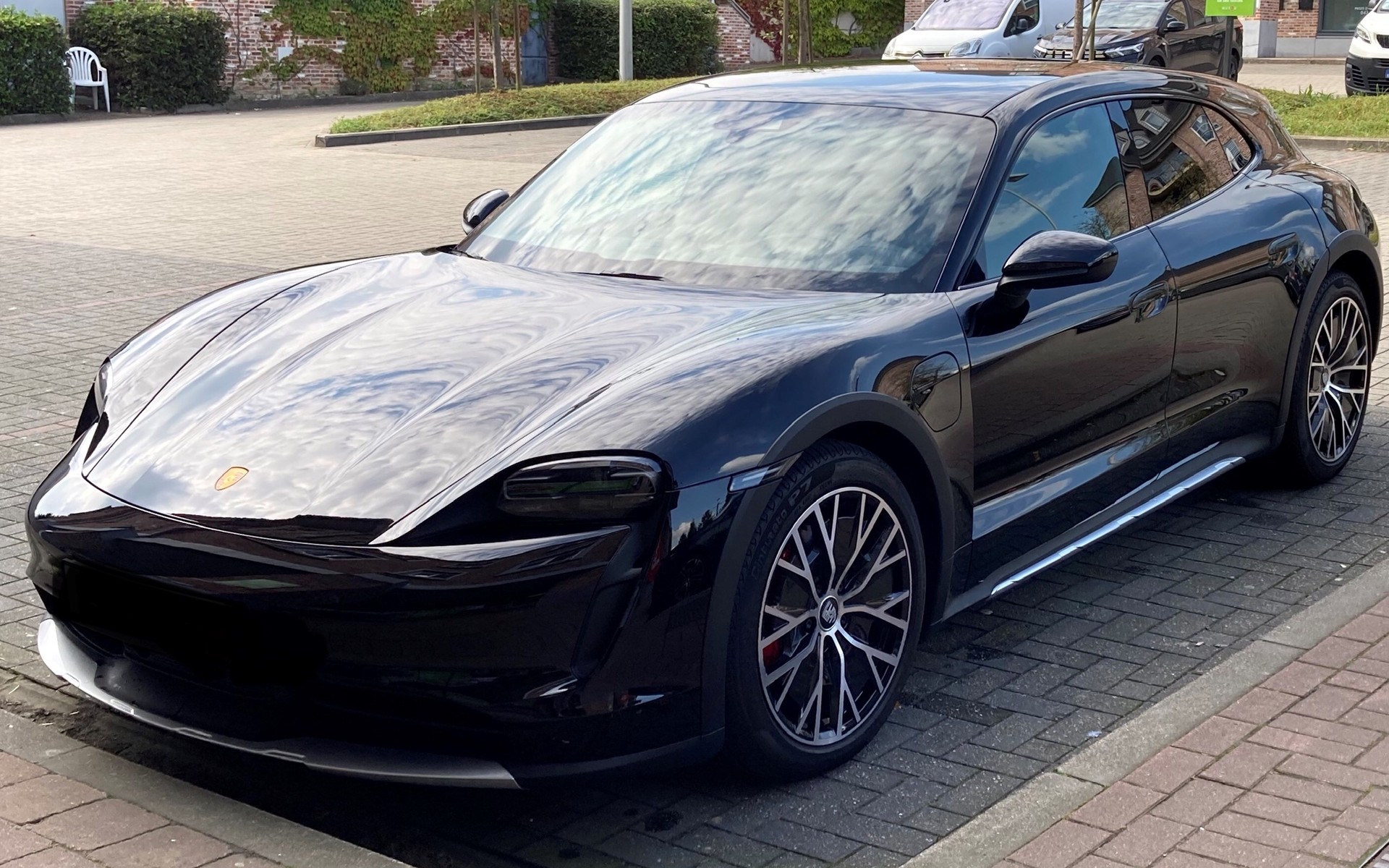 PORSCHE Taycan 4S Cross Turismo - NEU Gen2 batteie