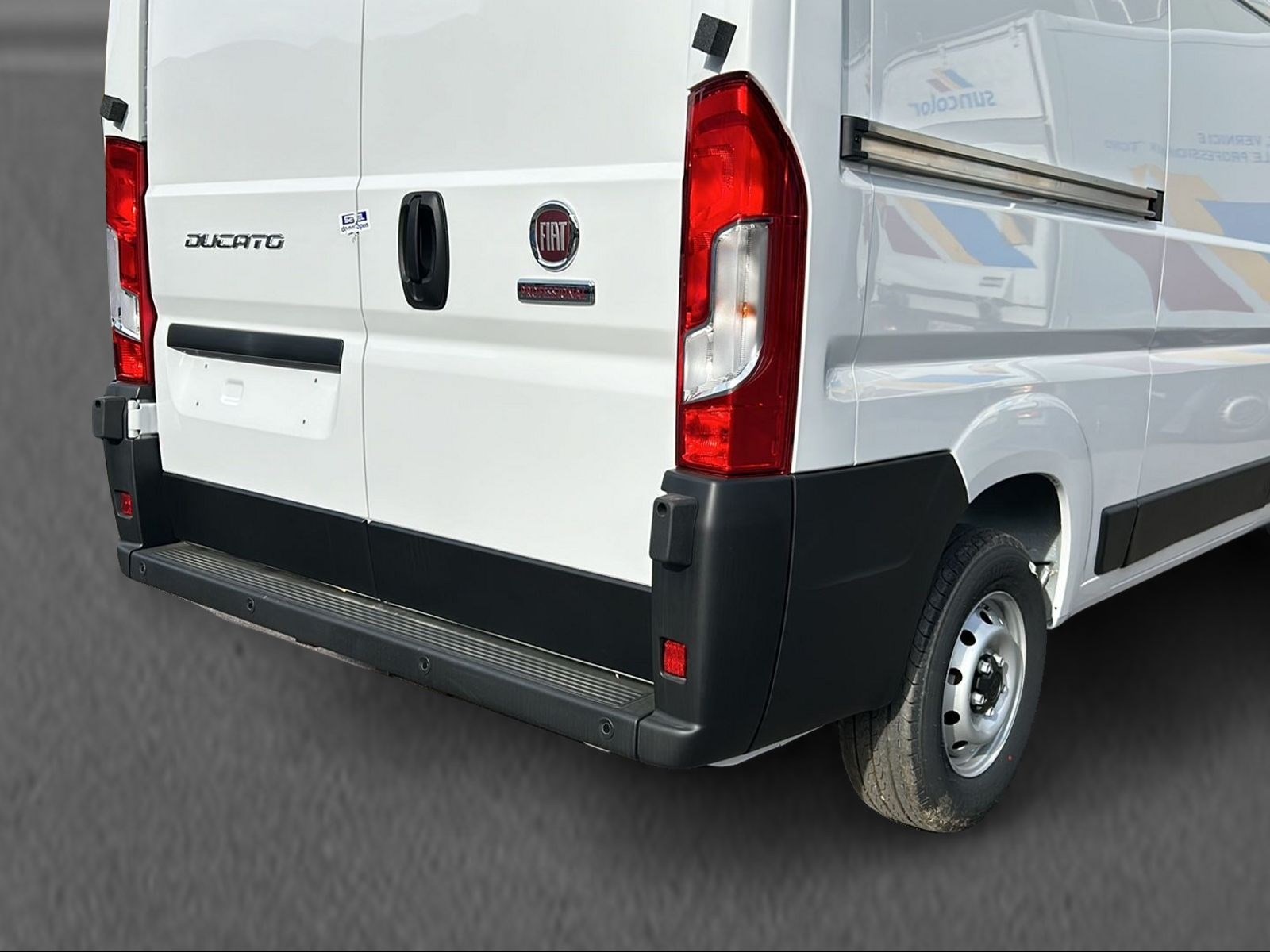 FIAT Ducato 35 L2H2 Swiss Edition-image-8