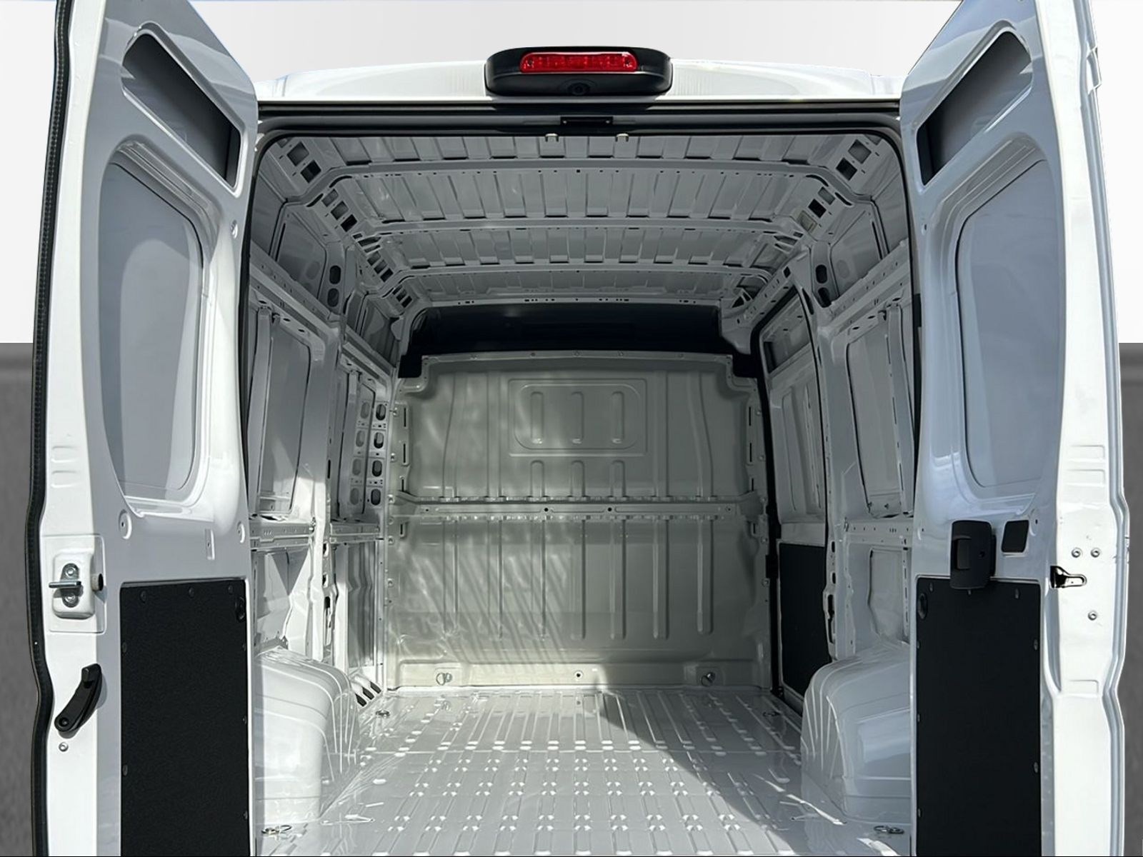FIAT Ducato 35 L2H2 Swiss Edition-image-9