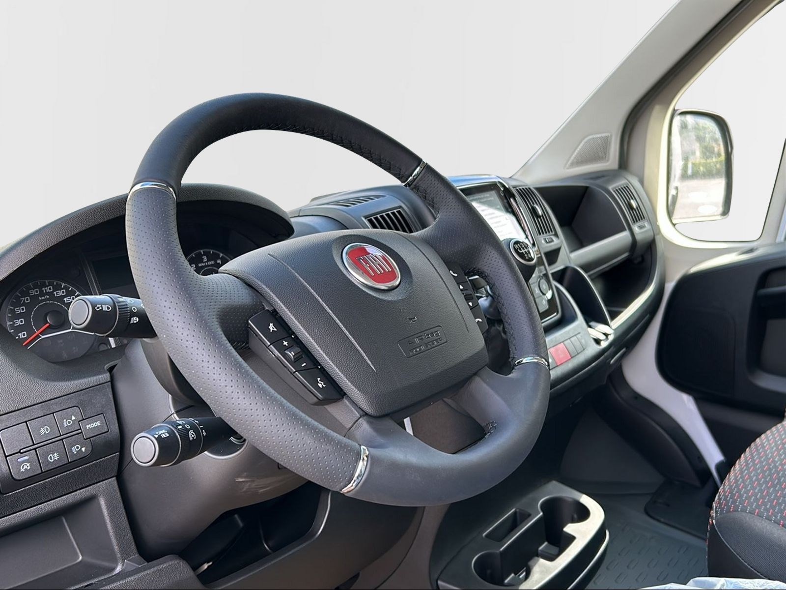 FIAT Ducato 35 L2H2 Swiss Edition-image-5