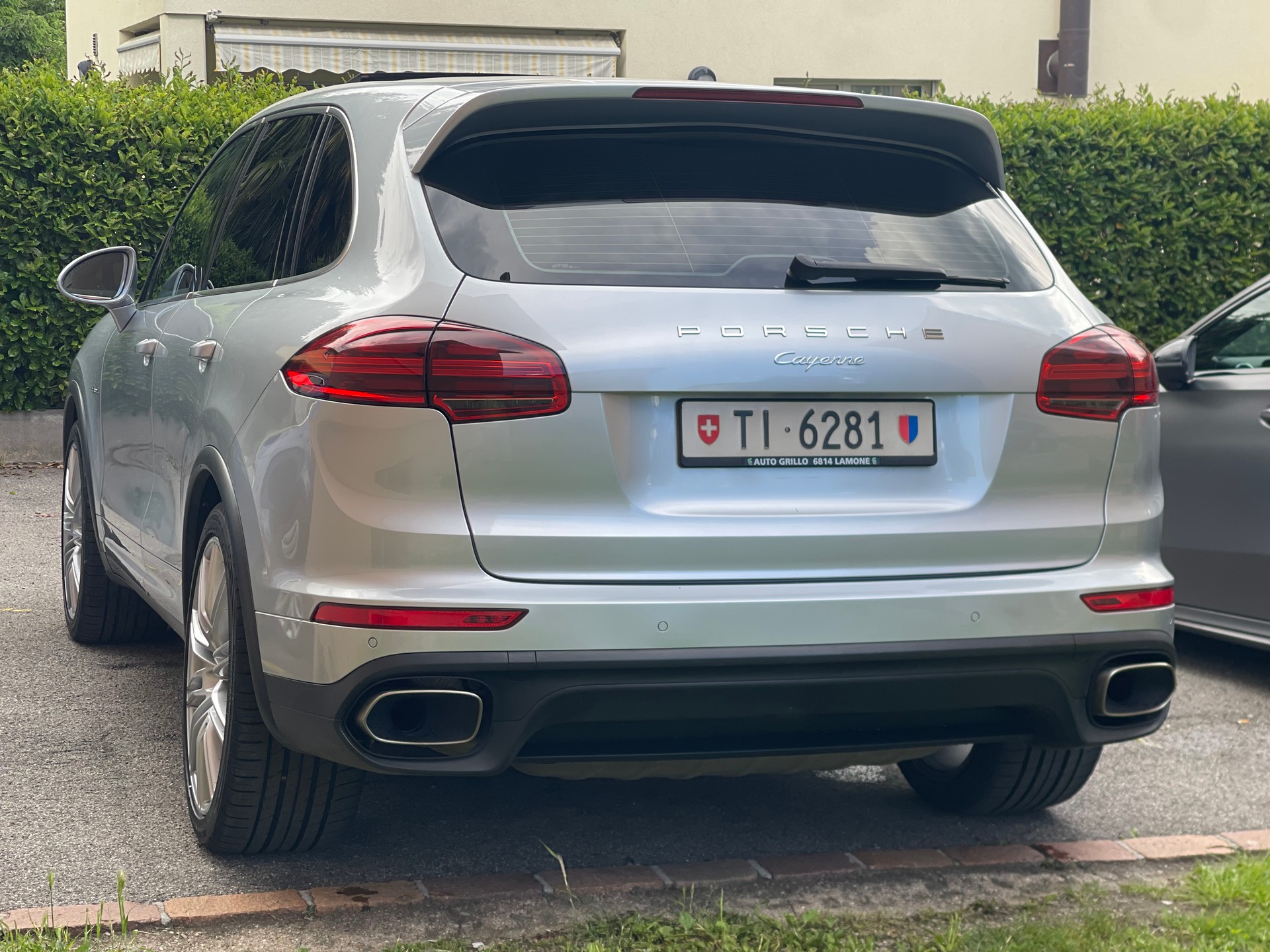 PORSCHE Cayenne Diesel-image-3