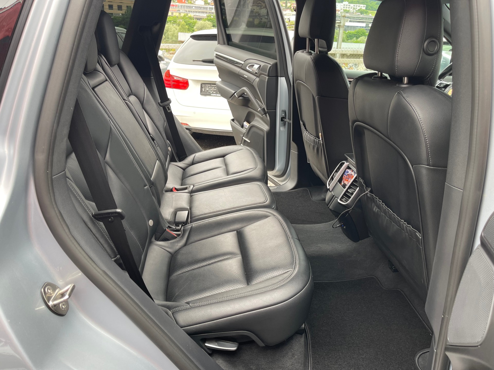 PORSCHE Cayenne Diesel-image-6