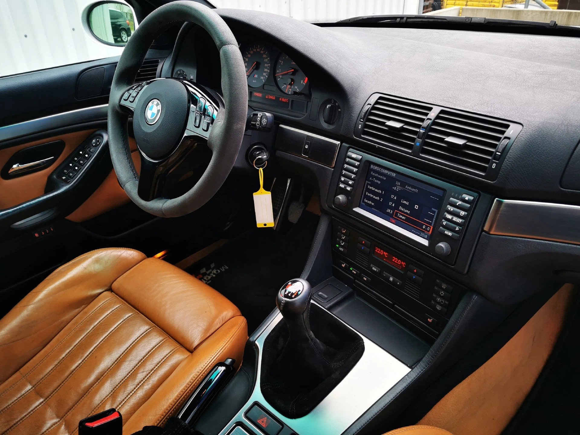 BMW M5-image-22
