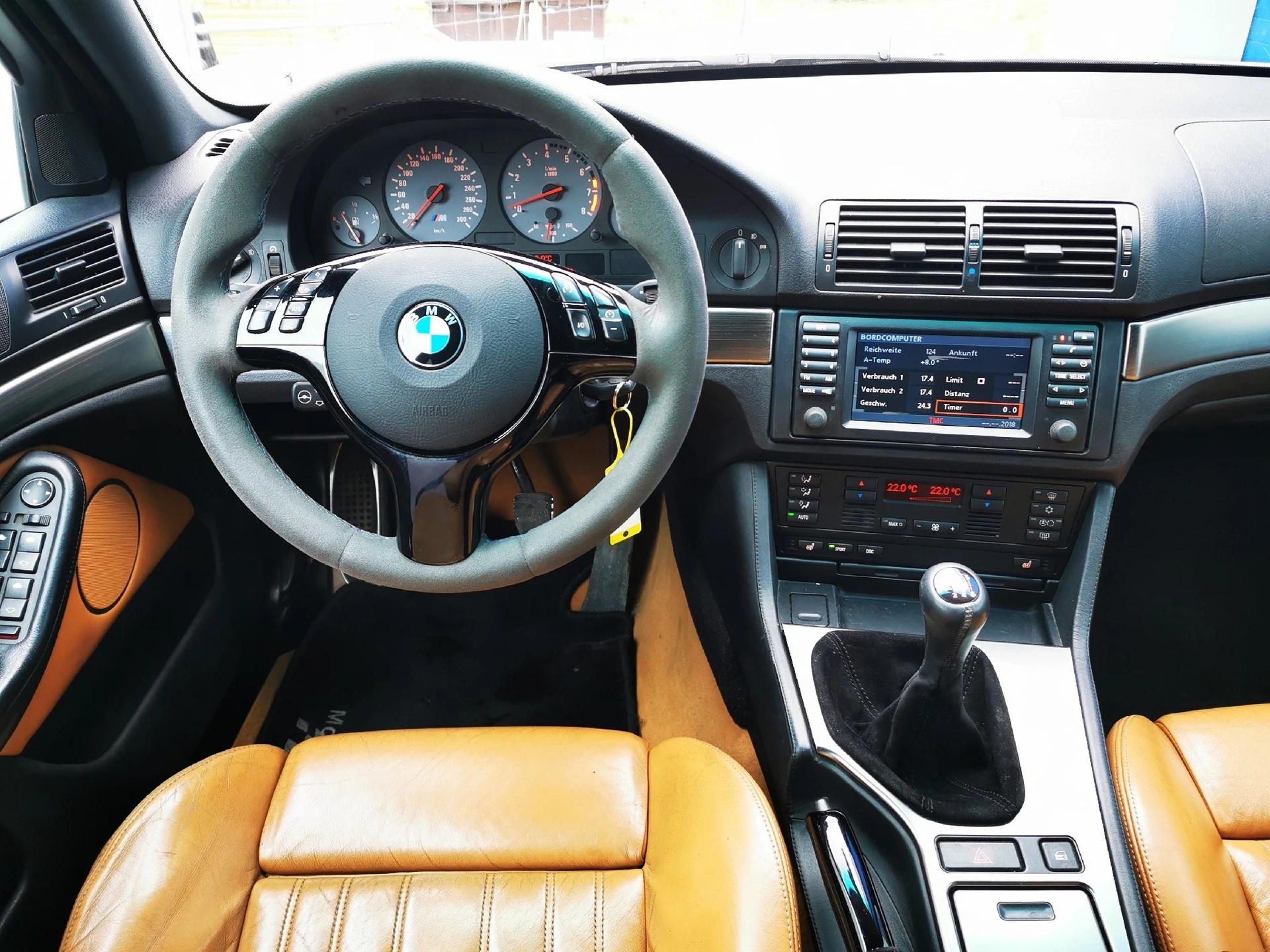 BMW M5-image-19
