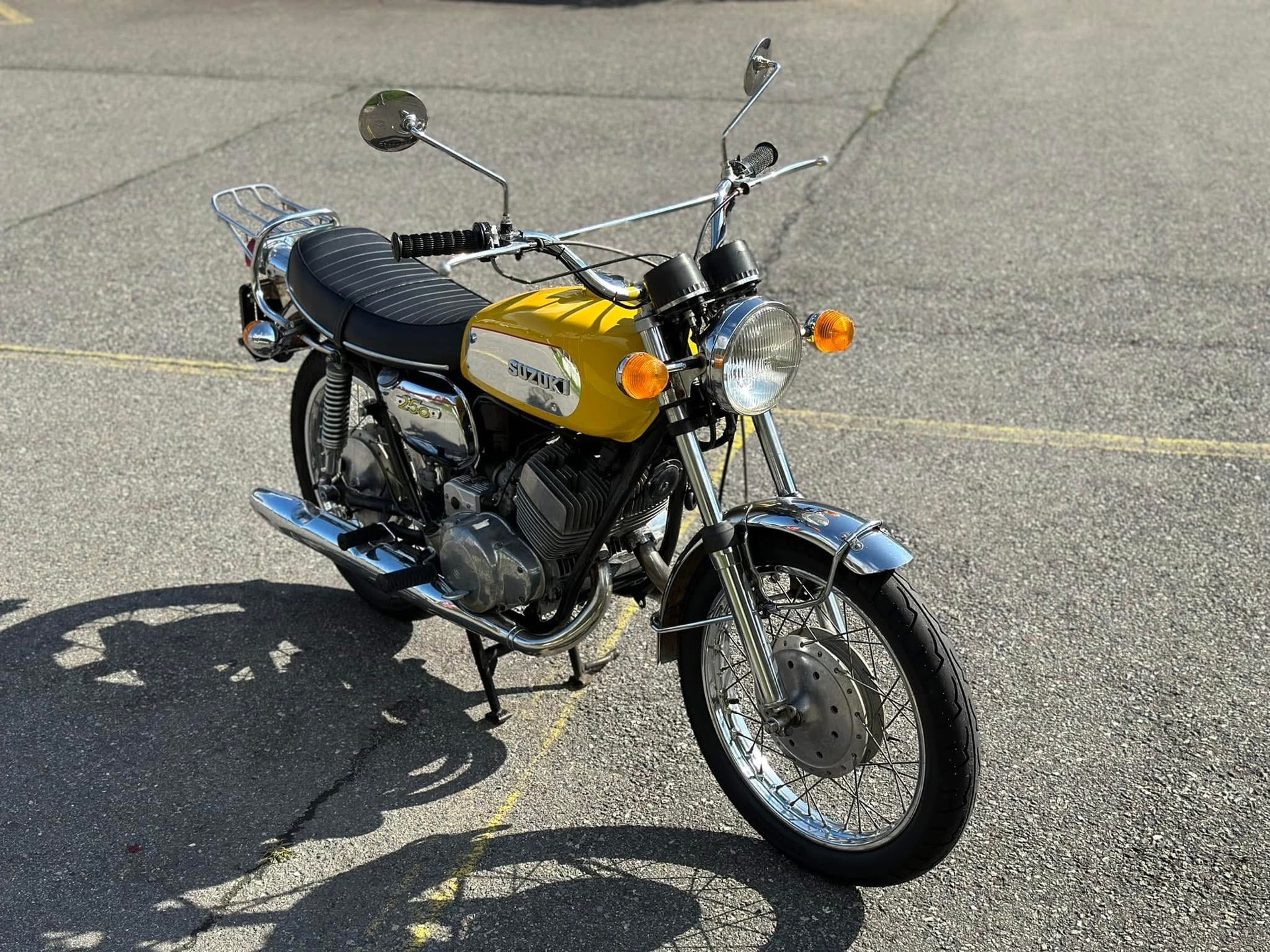 SUZUKI T250 VETERAN-image-1