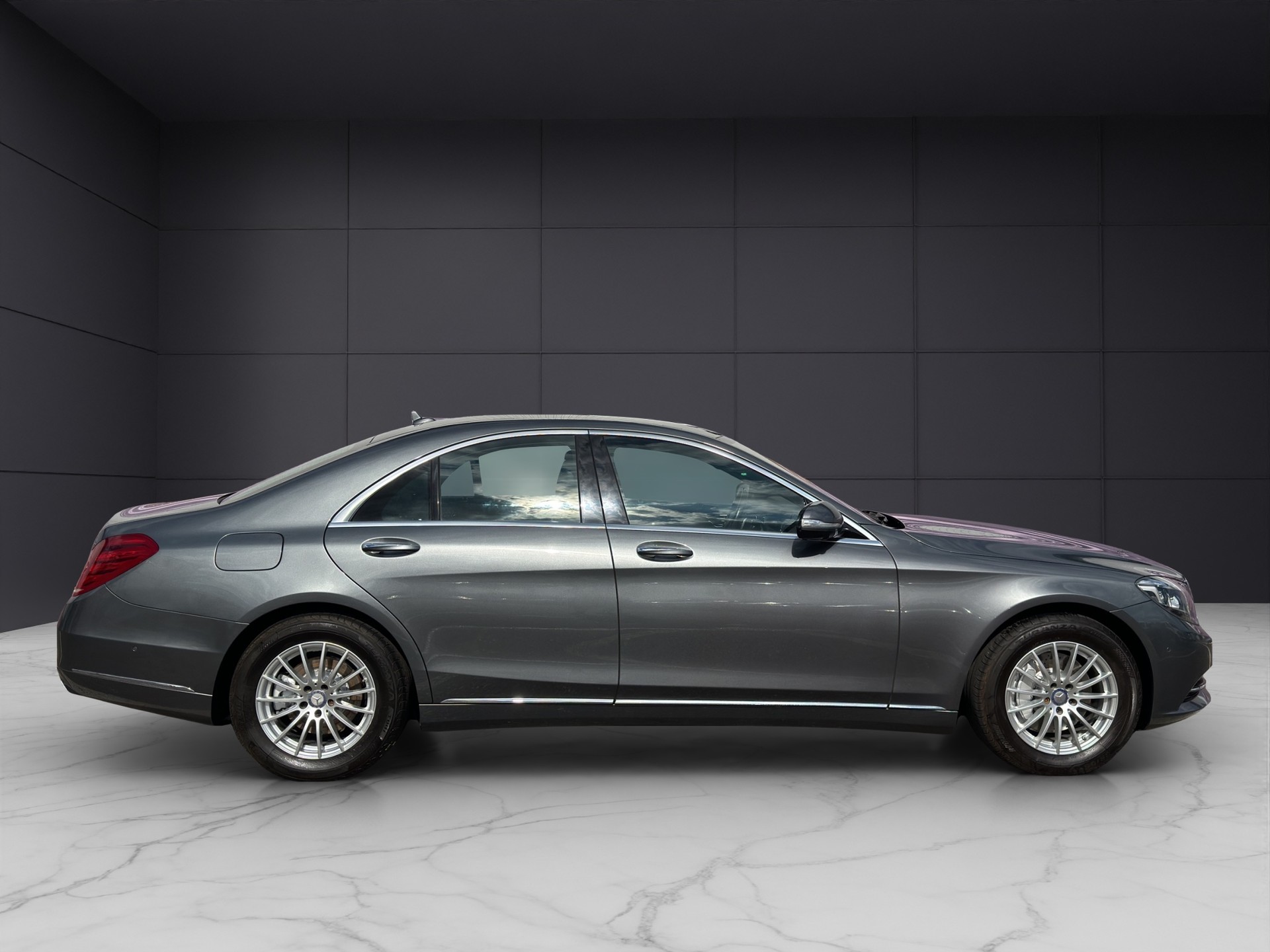 MERCEDES-BENZ S 400 Hybrid 7G-Tronic-image-6