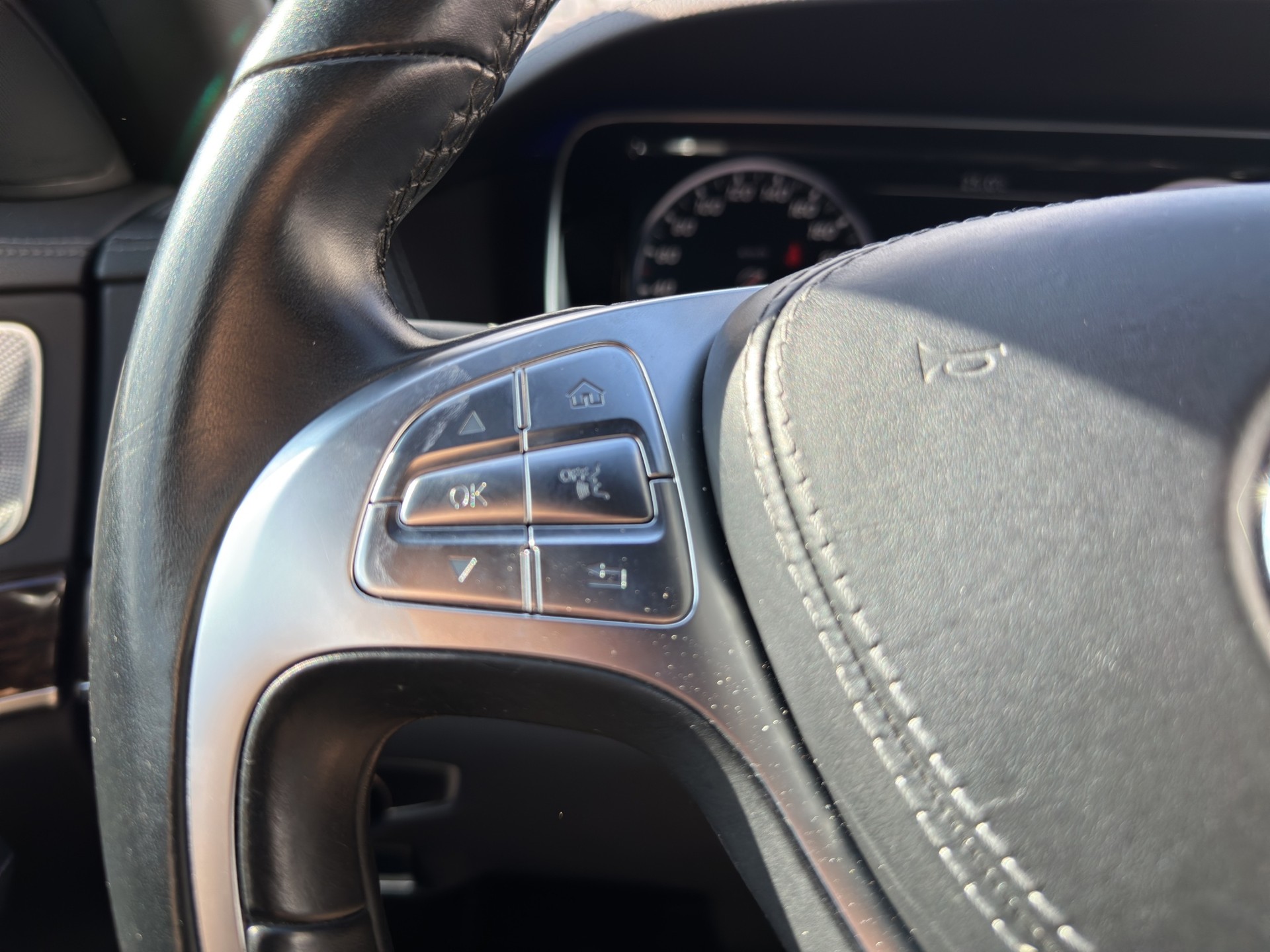 MERCEDES-BENZ S 400 Hybrid 7G-Tronic-image-25
