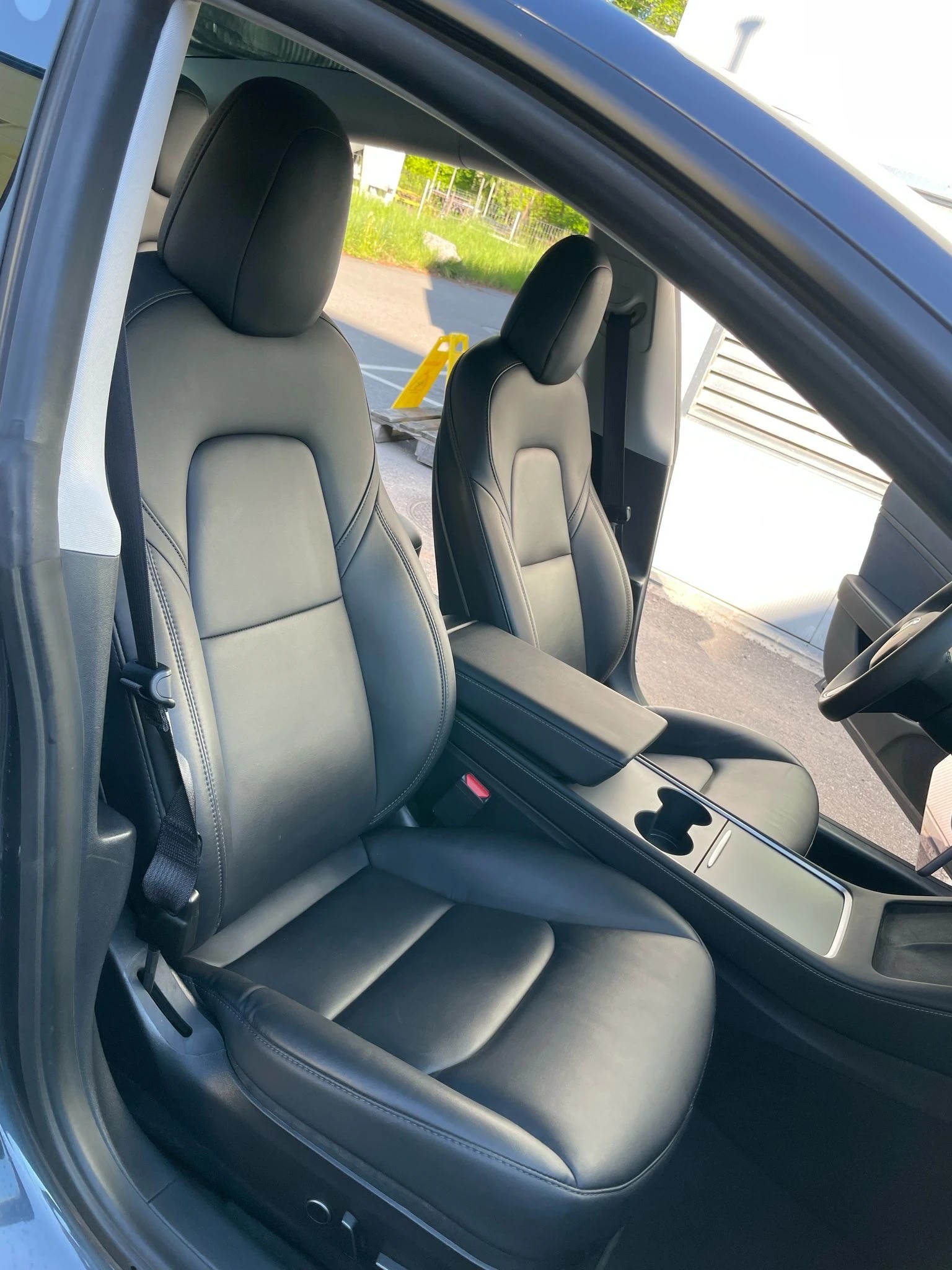 TESLA Facelift Model 3 Performance 514 km (WLTP) Dual Motor AWD Leasingzins 3.98% Leasing ab 297.- monatl.-image-13