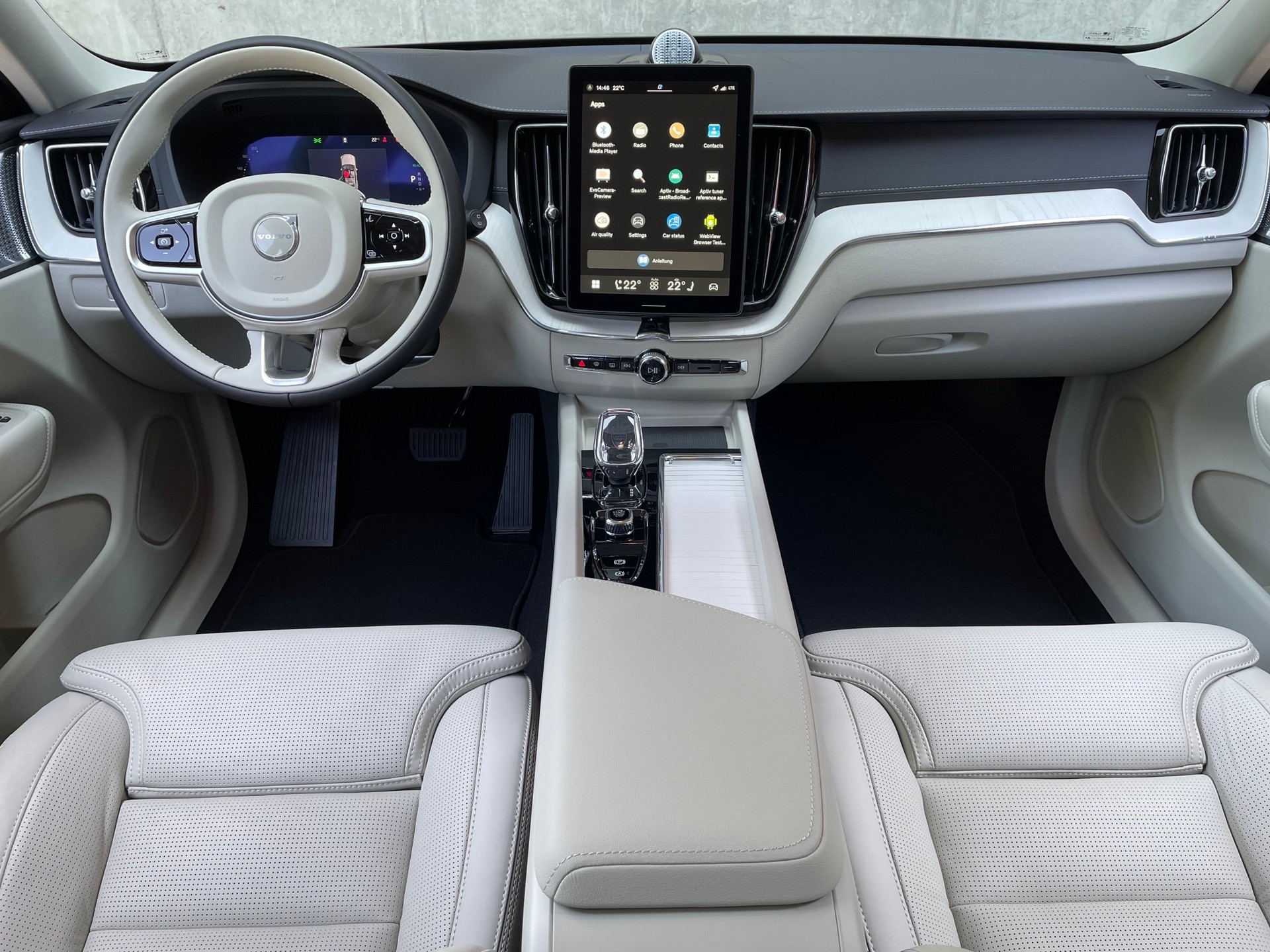 VOLVO XC60 2.0 T6 TE Ultra Dark eAWD-image-5
