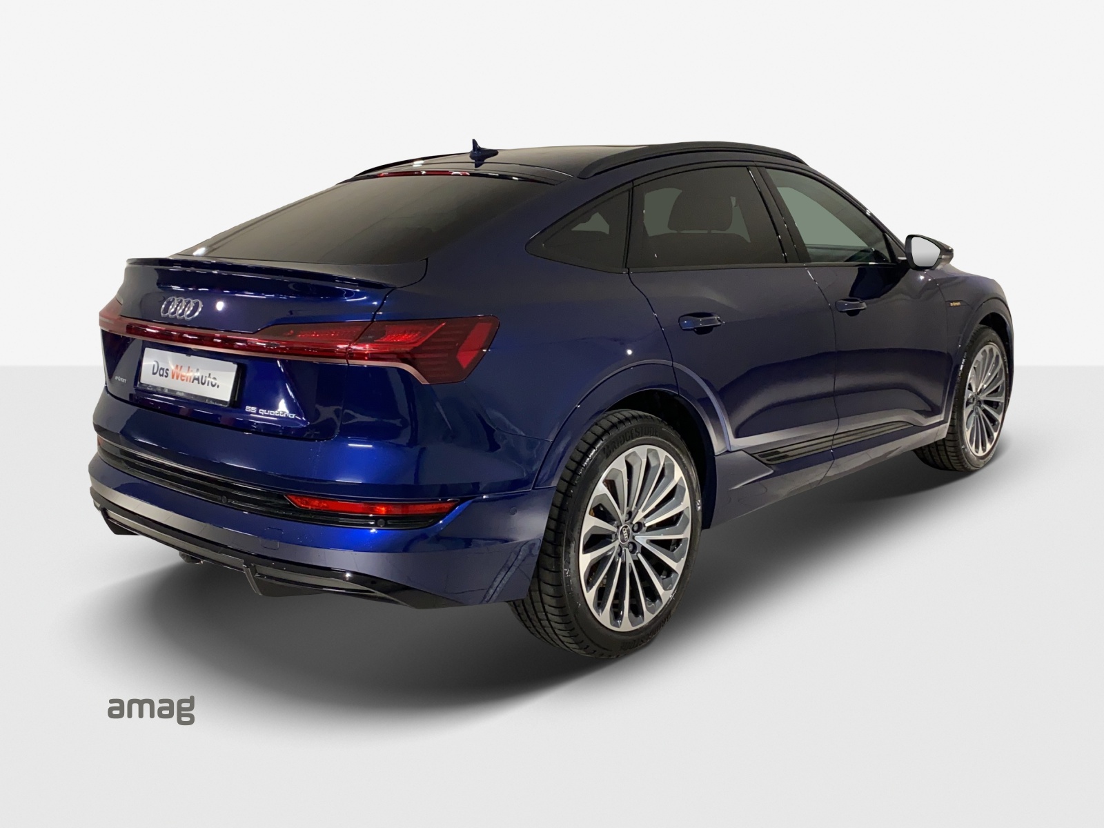 AUDI e-tron 55 Sportback S Line Black Edition quattro-image-3