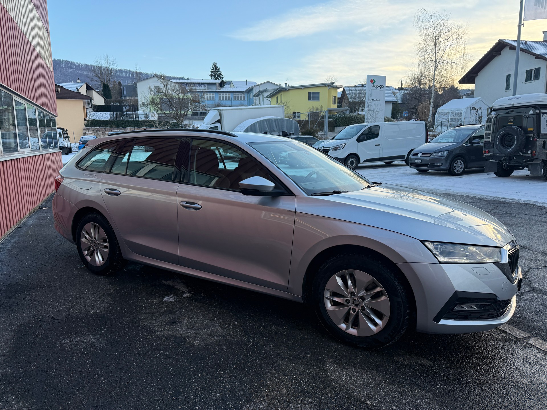 SKODA Octavia Combi 2.0 TDI DSG Ambition 4x4-image-3
