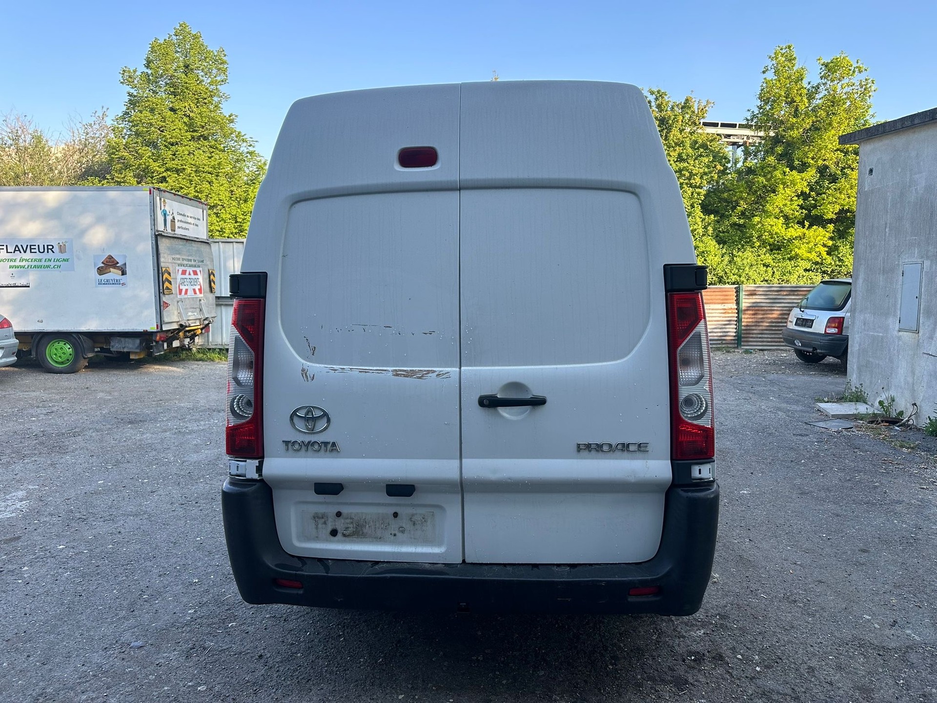 TOYOTA Proace 2.0D Panel Van Terra L2H2-image-3