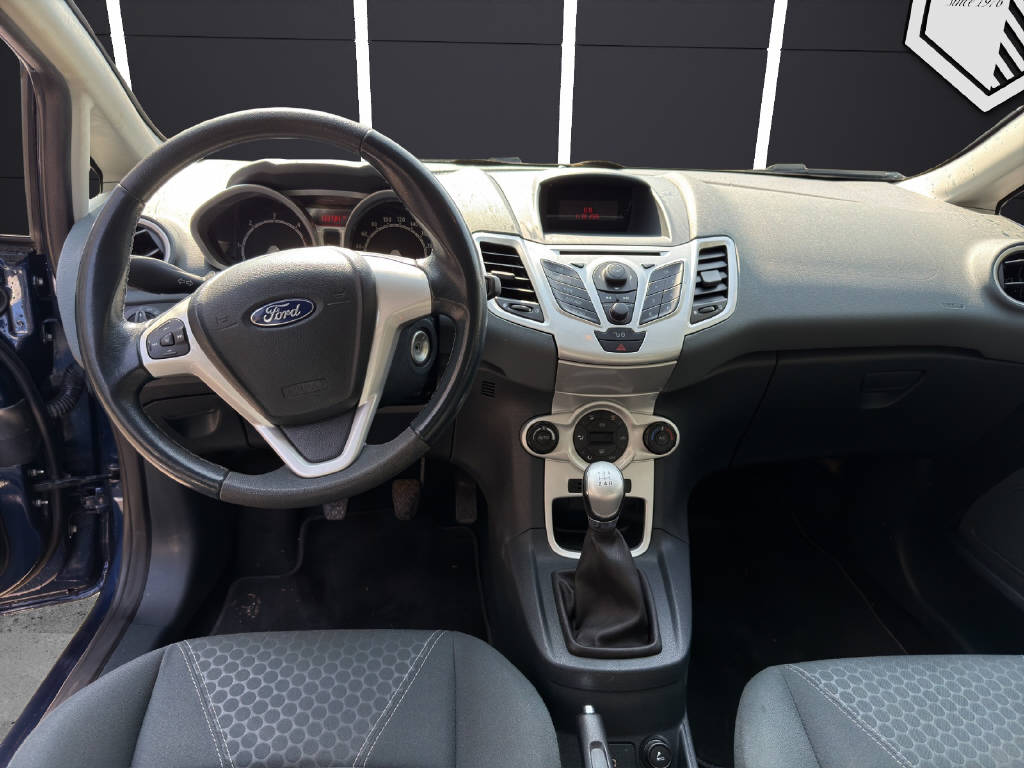 FORD Fiesta 1.6 TDCi Titanium-image-9