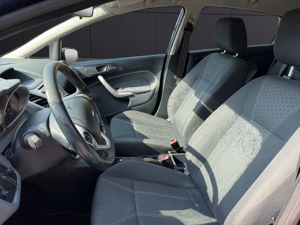 FORD Fiesta 1.6 TDCi Titanium-image-7