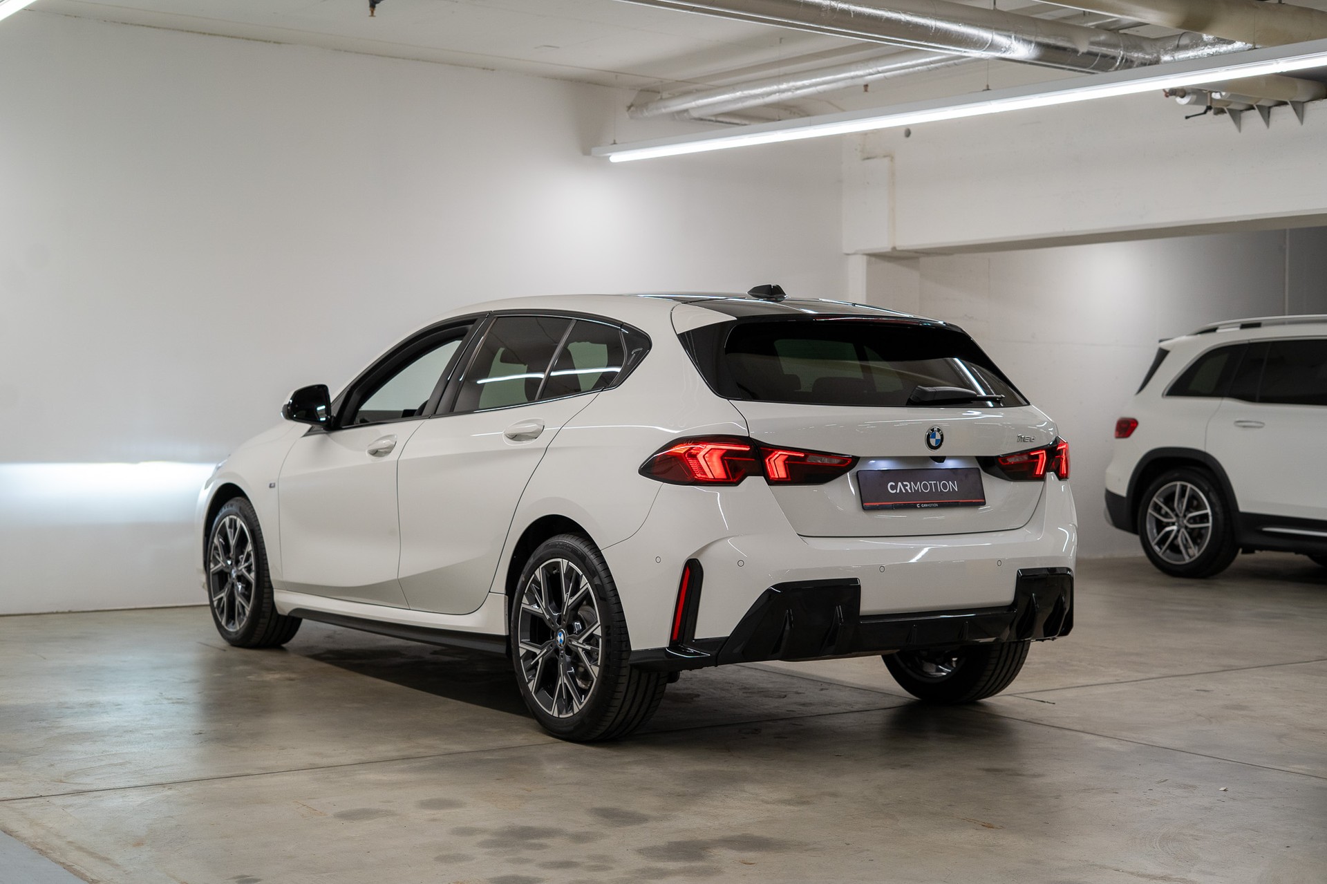 BMW 118d M Sport *Neues Modell* Rückfahrkamera / Driving Assistant / Ambientebeleuchtung-image-6