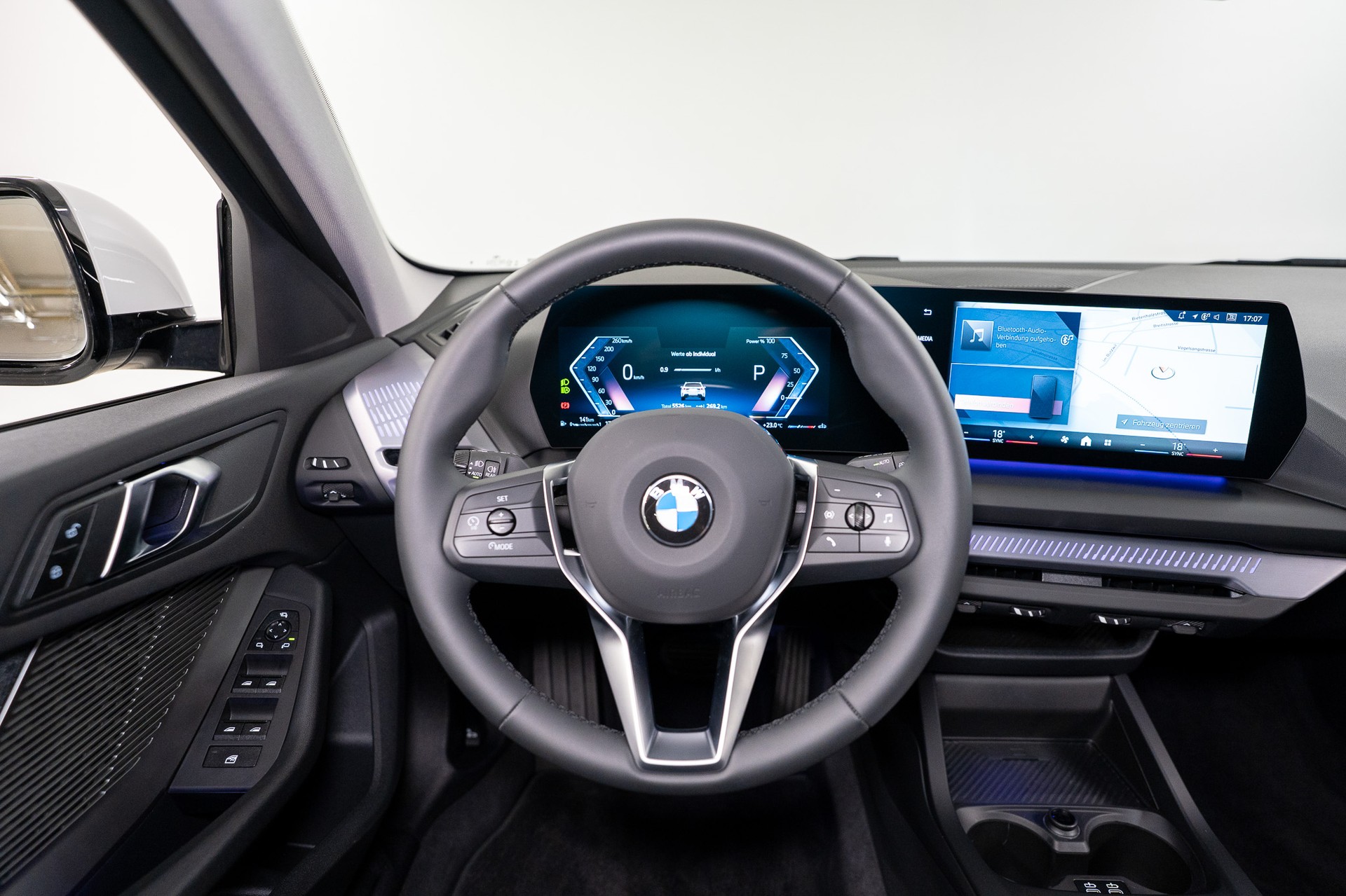 BMW 118d M Sport *Neues Modell* Rückfahrkamera / Driving Assistant / Ambientebeleuchtung-image-15